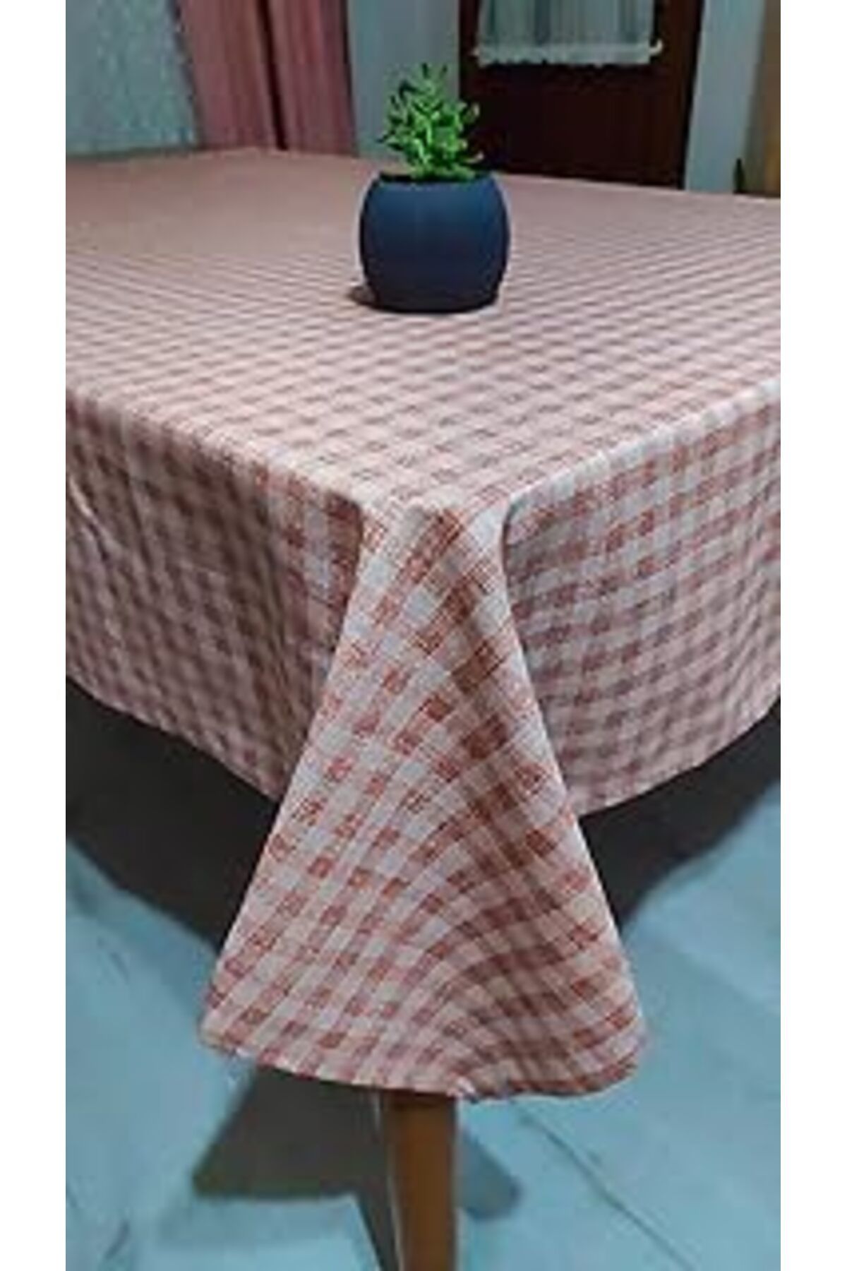 Hepta Collection Dertsiz Masa Örtüsü Pötikare Desenli Duck Keten 150 X 180 Cm (Açık Kahverengi)