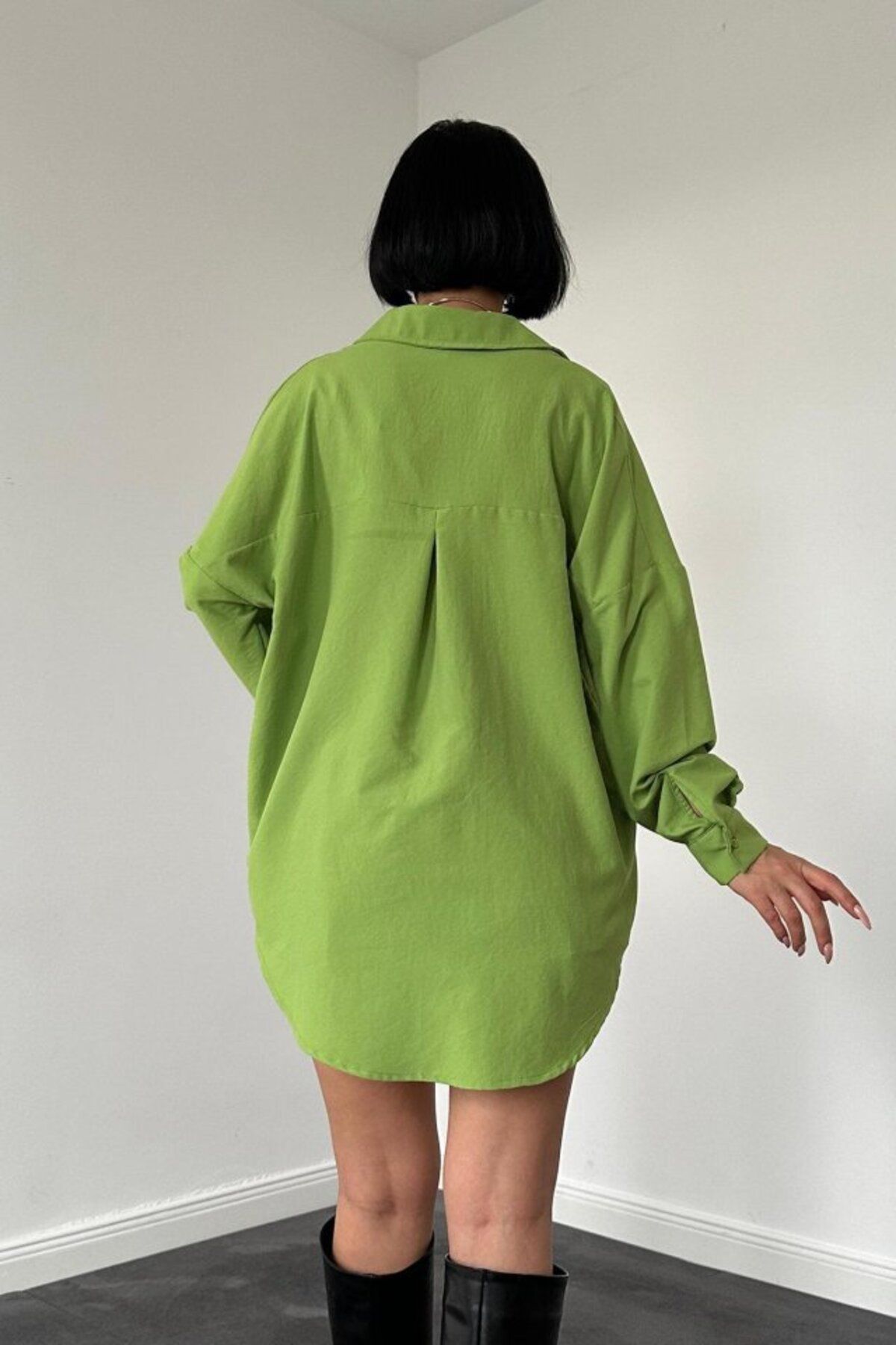 JANES-Green Classic Mold Hand Embroidered Shirt 3