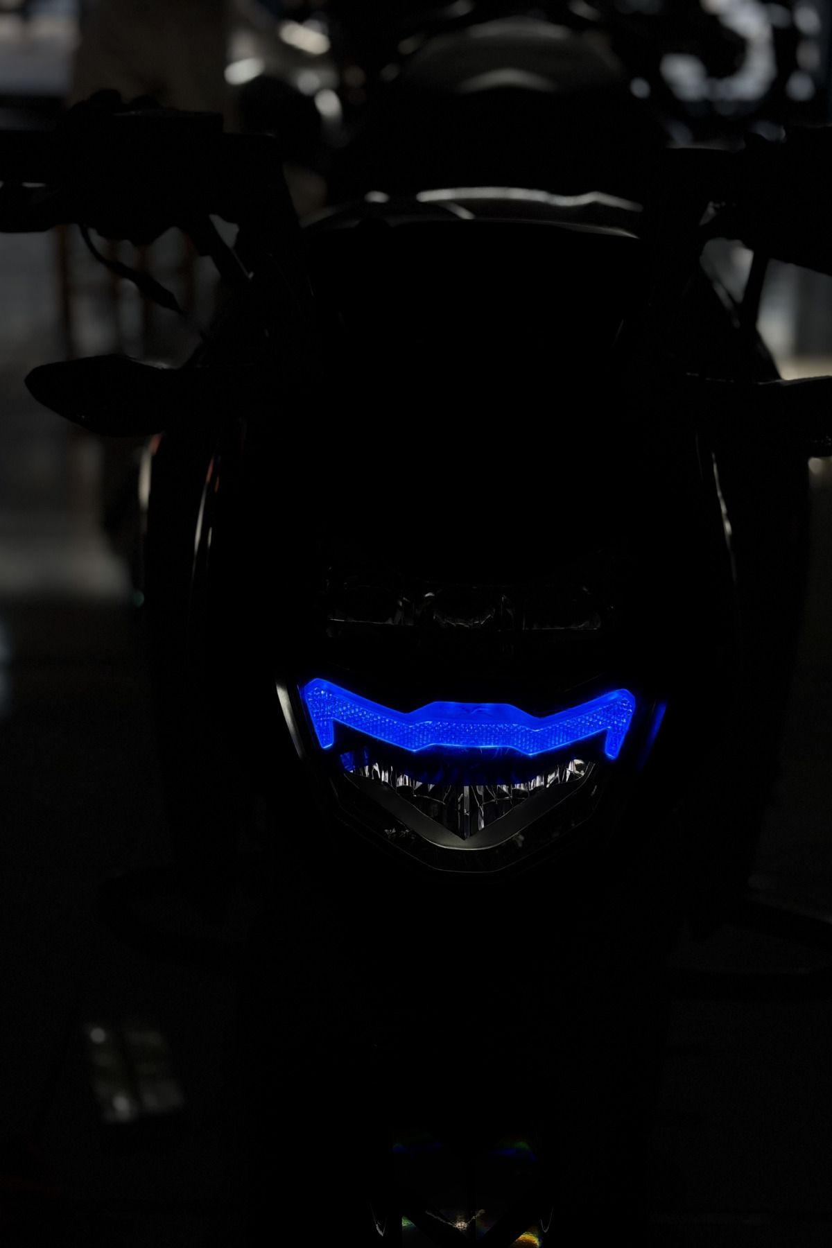 Banxtre-Blue Color Headlight Design Foil Sticker Lable for Tvs Apache Rtr 200 4