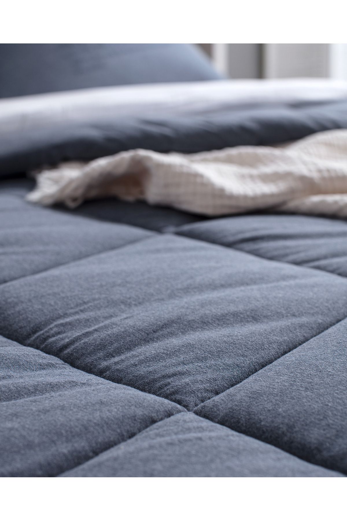 Madame Coco-Bobigny King Size Supersoft Comforter Set - Indigo 6