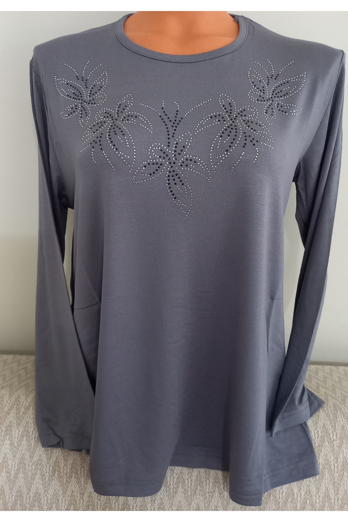 Anne-Gray Long Sleeve Mother Blouse and Rhinestone Long Sleeve Luminous Blouse 5