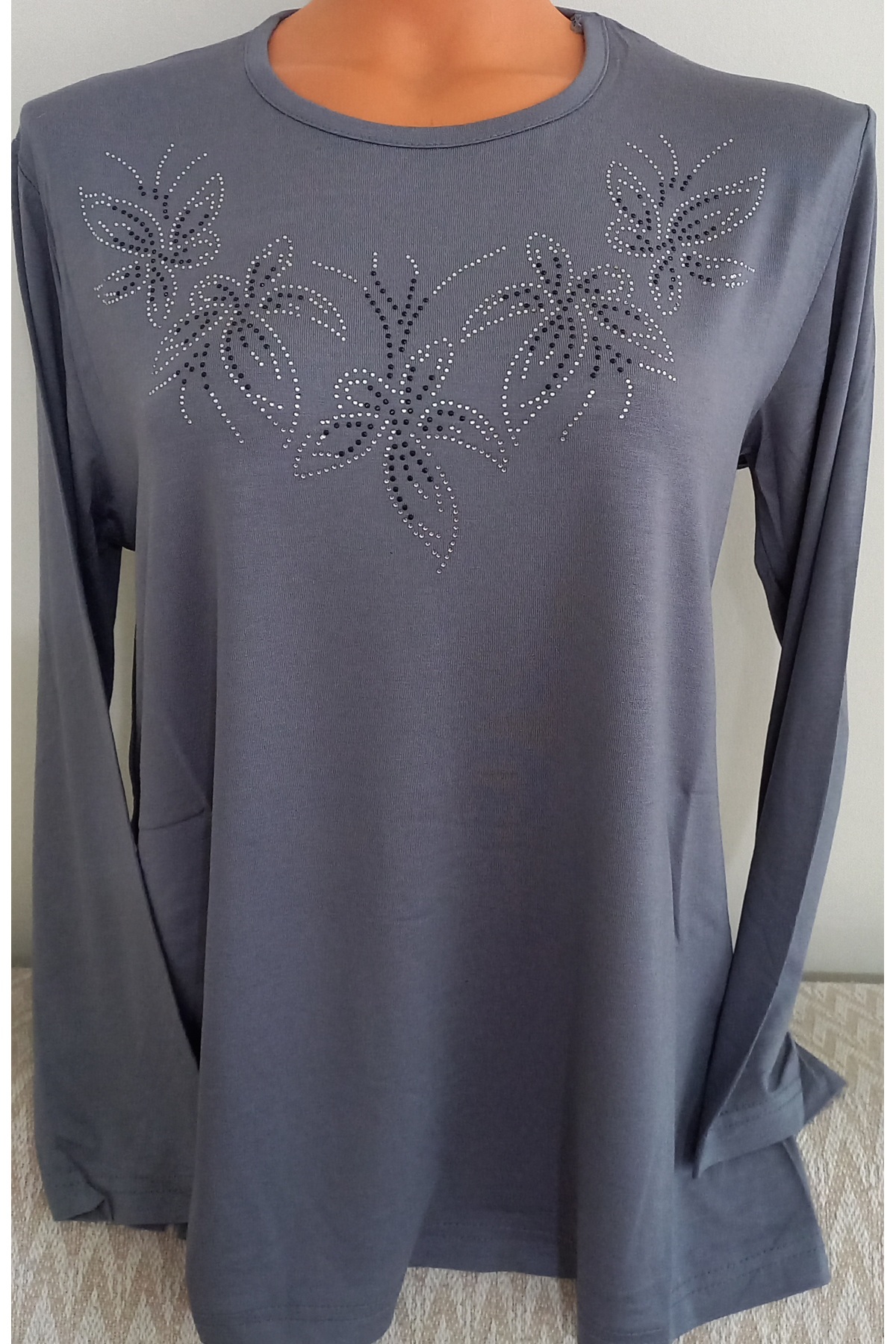 Anne-Gray Long Sleeve Mother Blouse and Rhinestone Long Sleeve Luminous Blouse 2