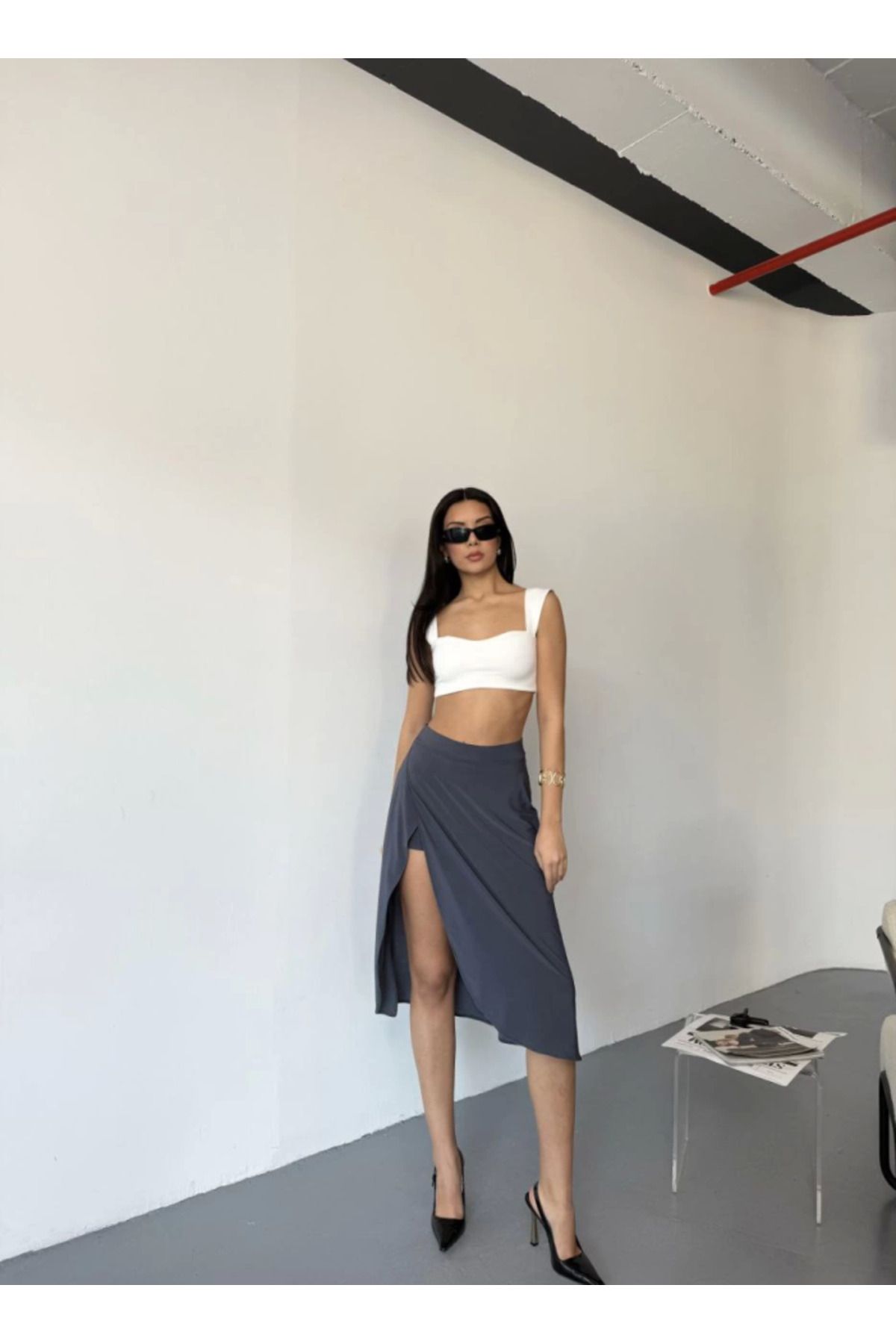 ASFSTORE Çepli Şortlu Yırtmaçlı Etek - Gri