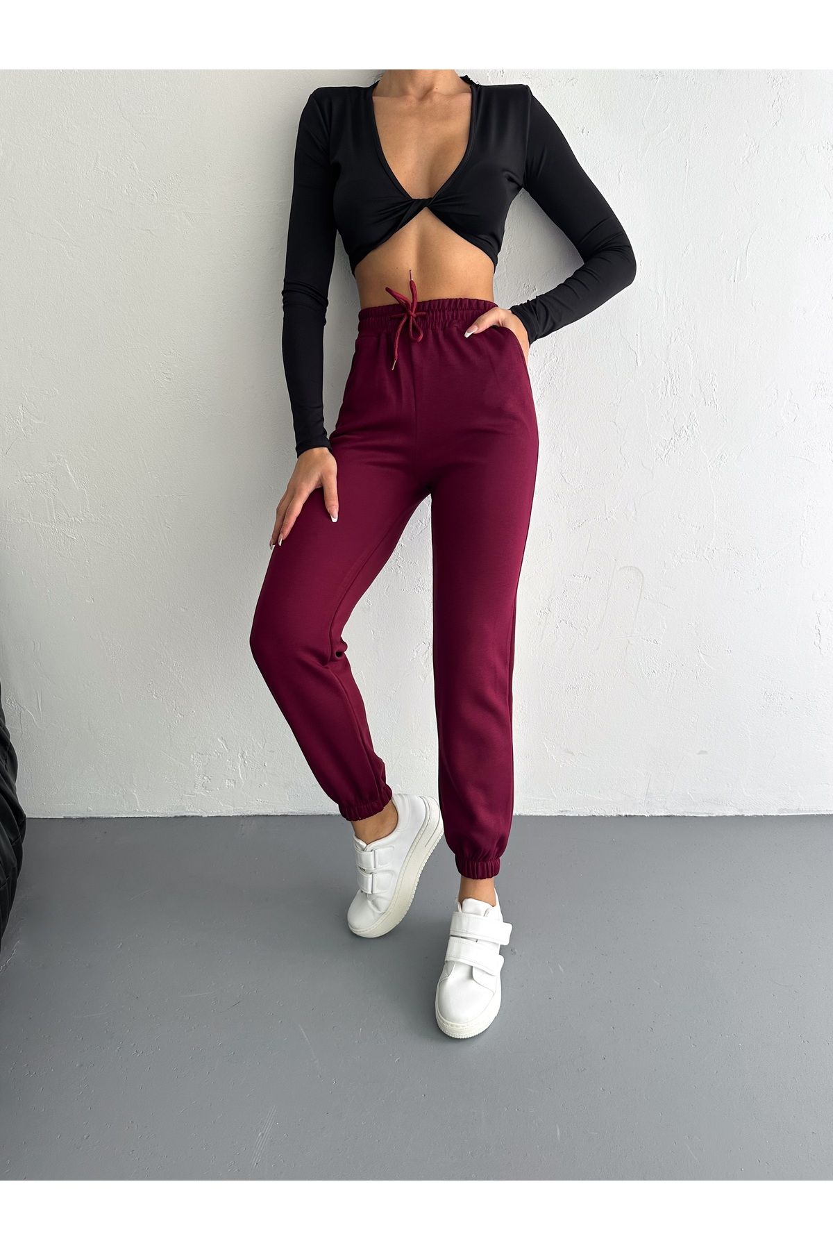 fiolin-Modal Fabric Soft Texture High Waist Basic Jogger Sweatpants 4