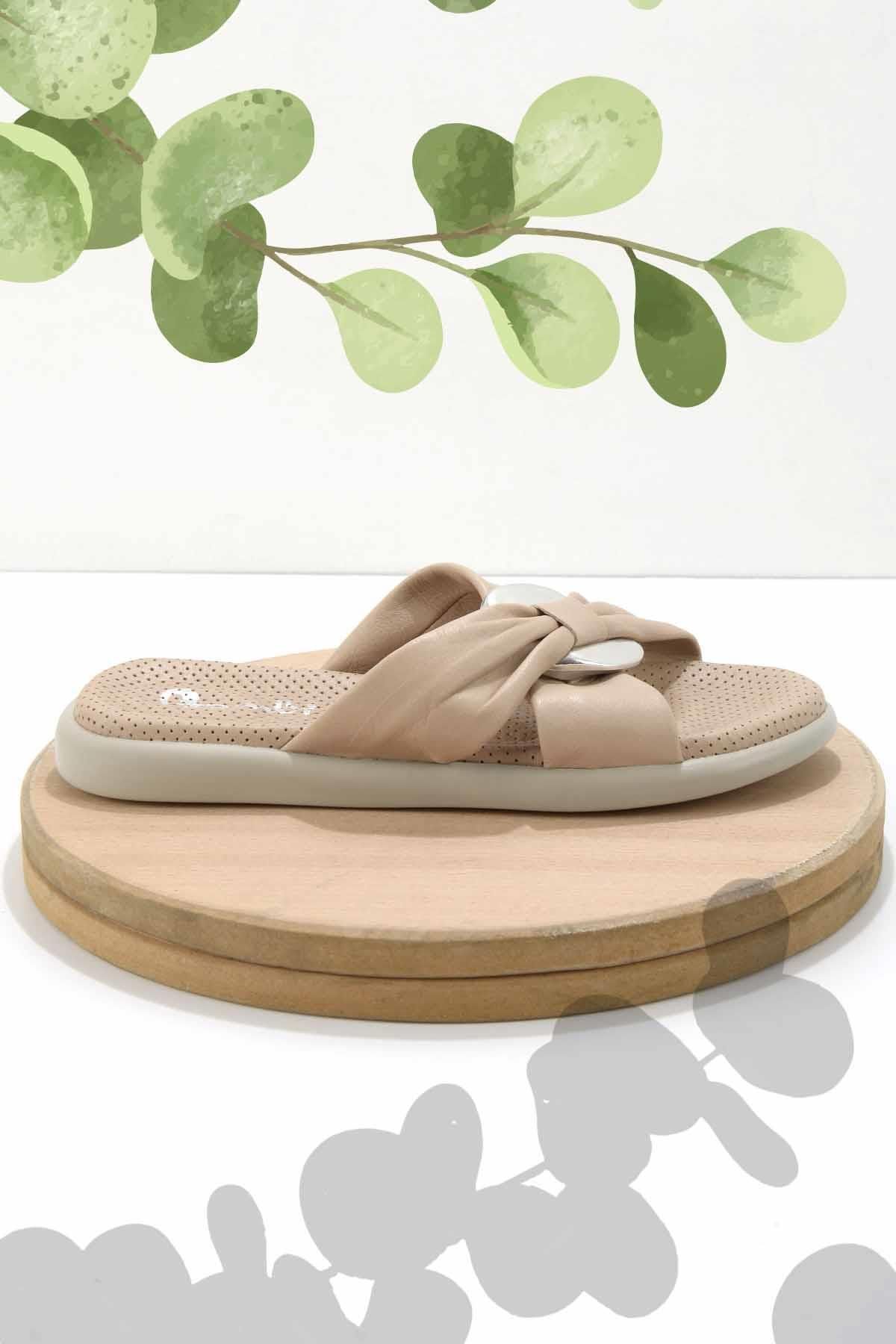 Bambi-Papuci de damă din piele naturală bej K 04808090403 2