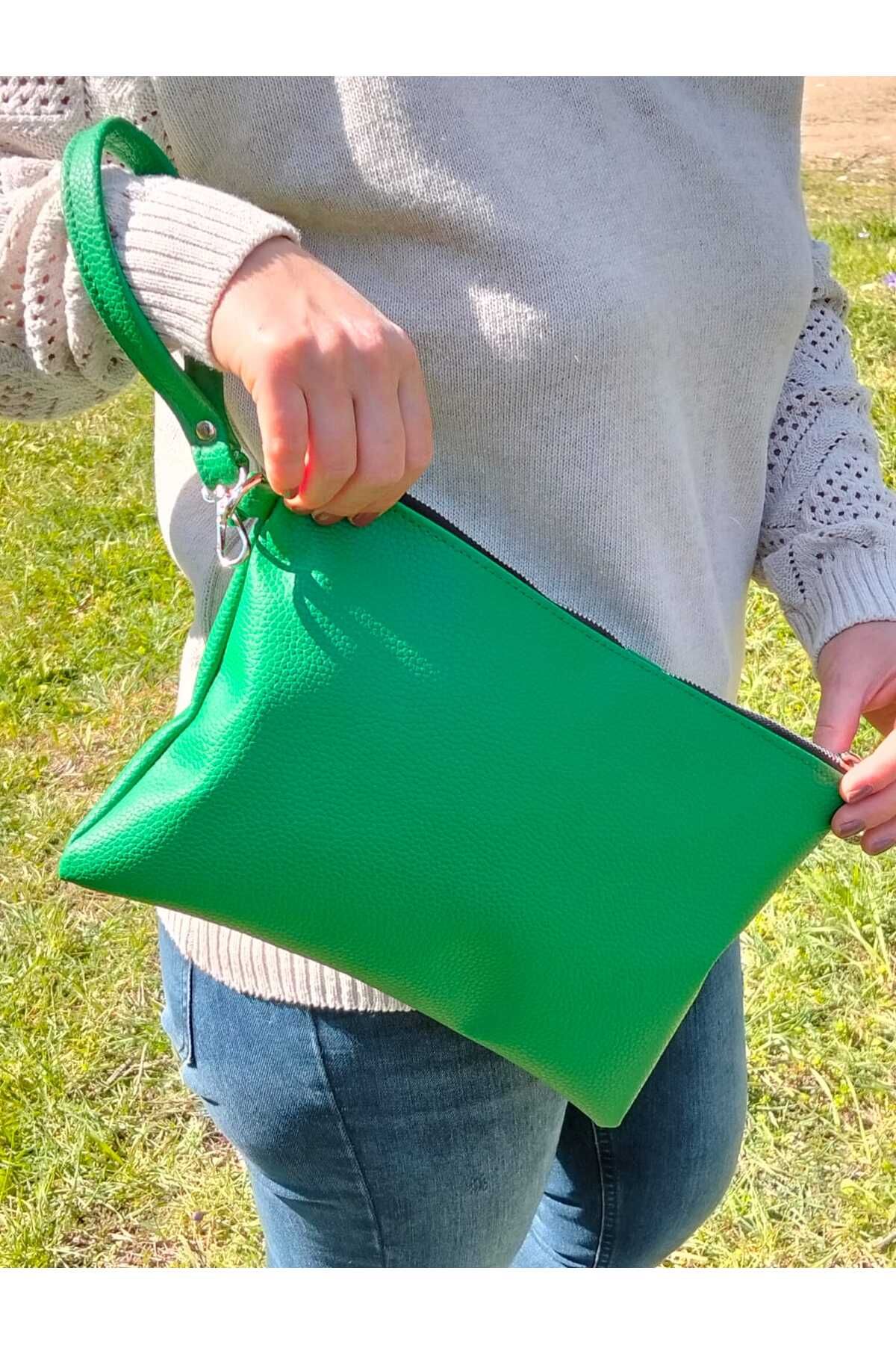 Nüveden Kadın Düz Desenli El Askılı Portföy Clutch Çanta