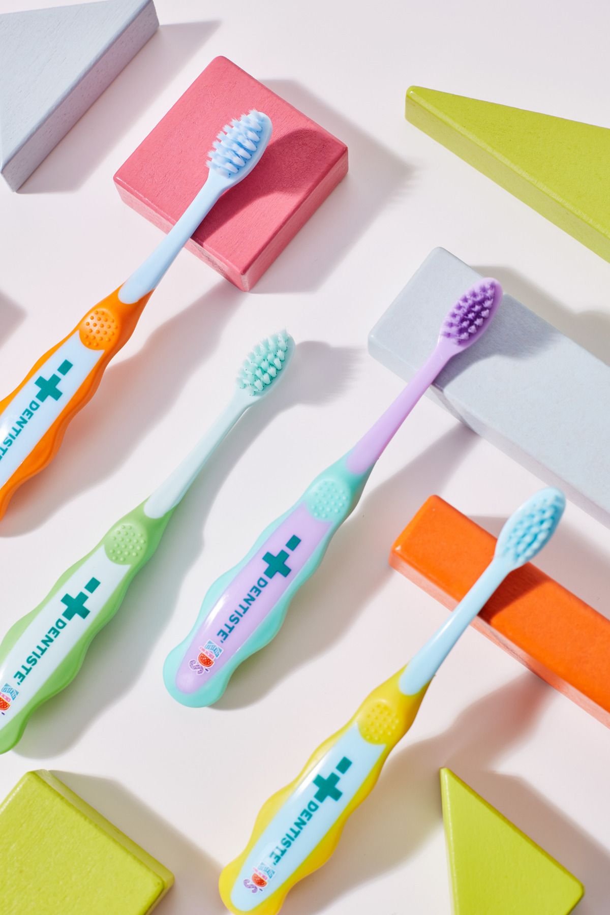 Dentiste-Green and Turquoise Kids Toothbrush 5