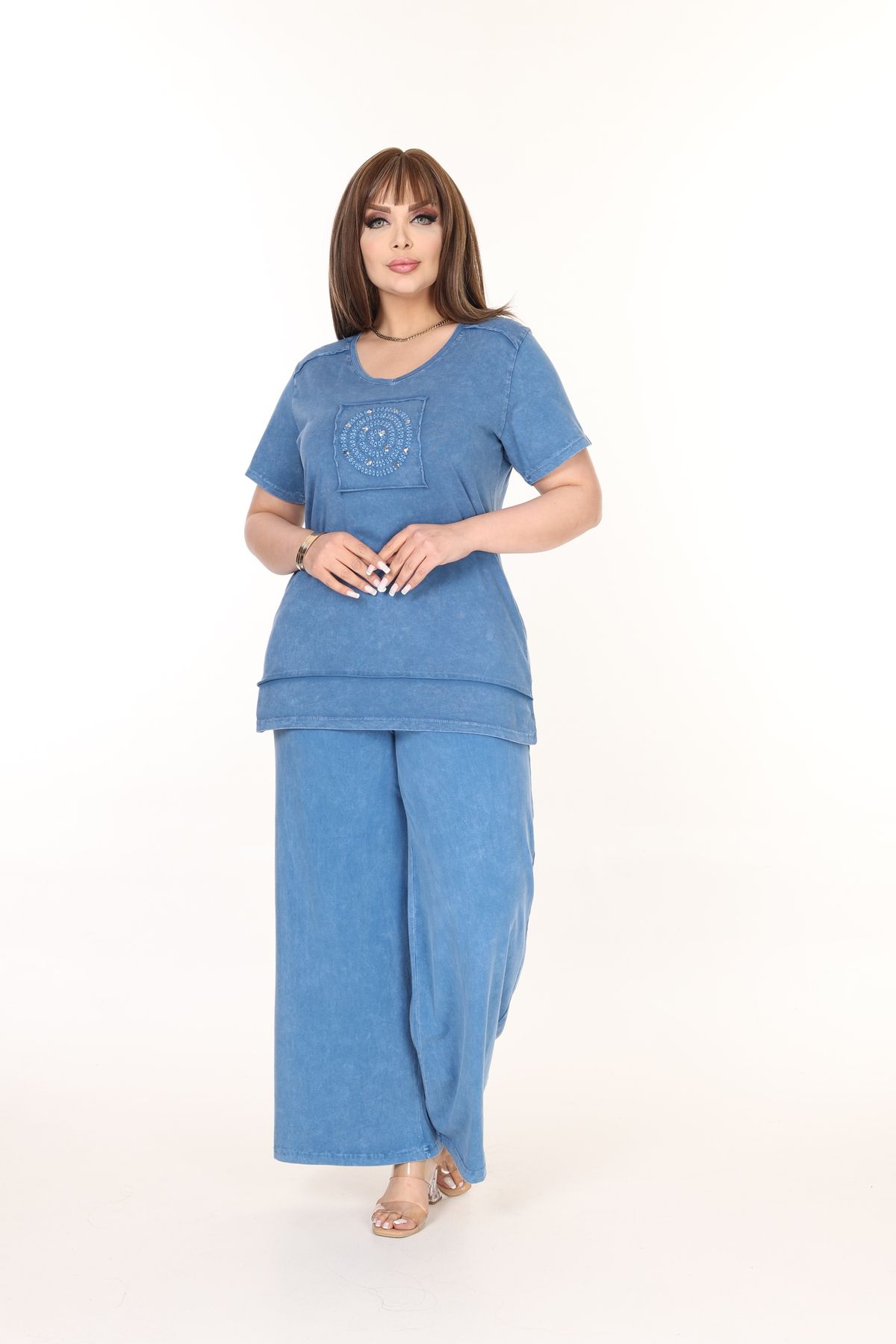 özle fashion-Modern Large Size Suit with Embroidery Detail on the Front 2