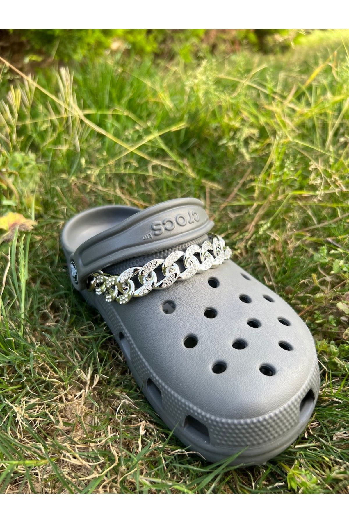 هدیه مفهومی تزئینات زنجیره ای فلزی دمپایی سه بعدی کروک جذابیت Crocs