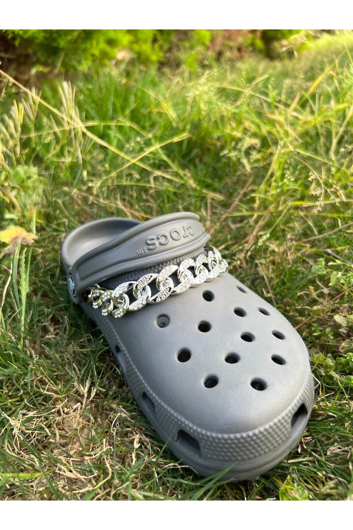 هدیه مفهومی تزئینات زنجیره ای فلزی دمپایی سه بعدی کروک جذابیت Crocs