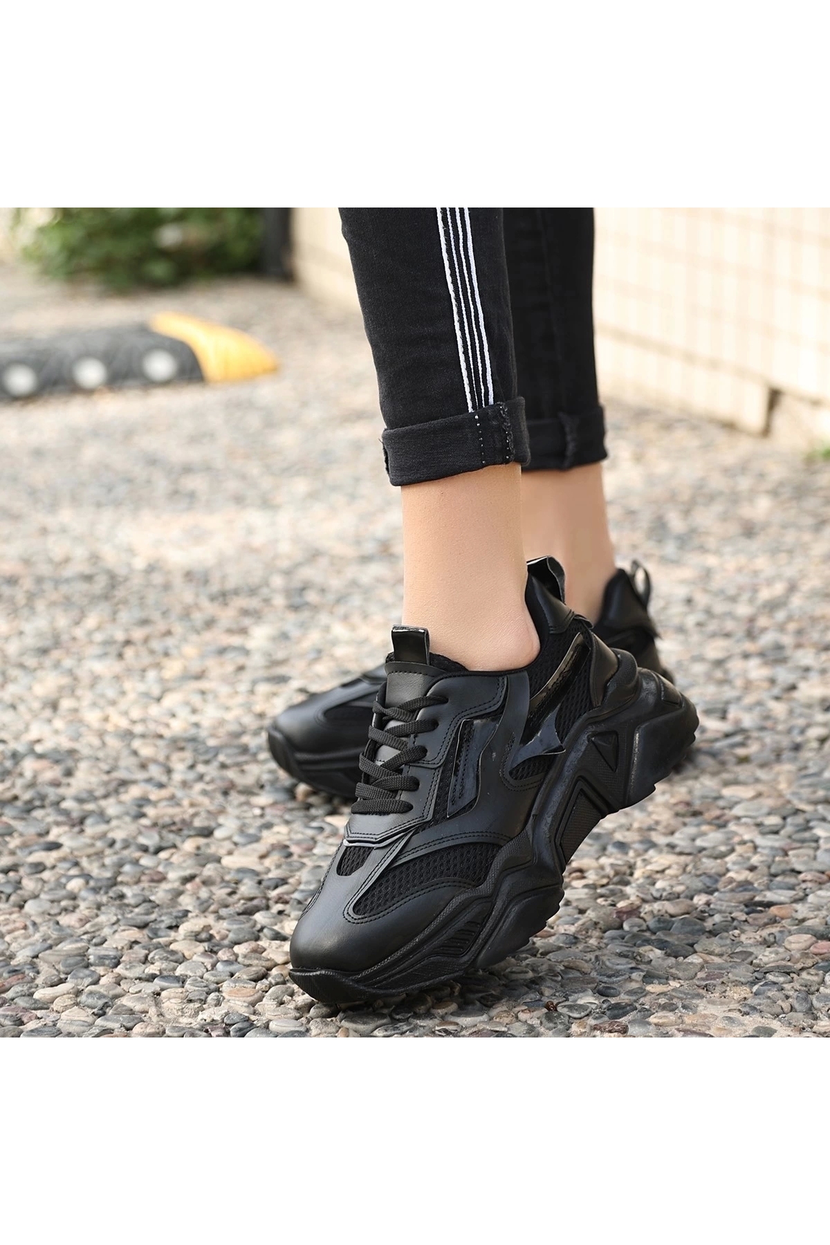 Gold Dica Siyah Cilt Bağcıklı Spor Ayakkabı