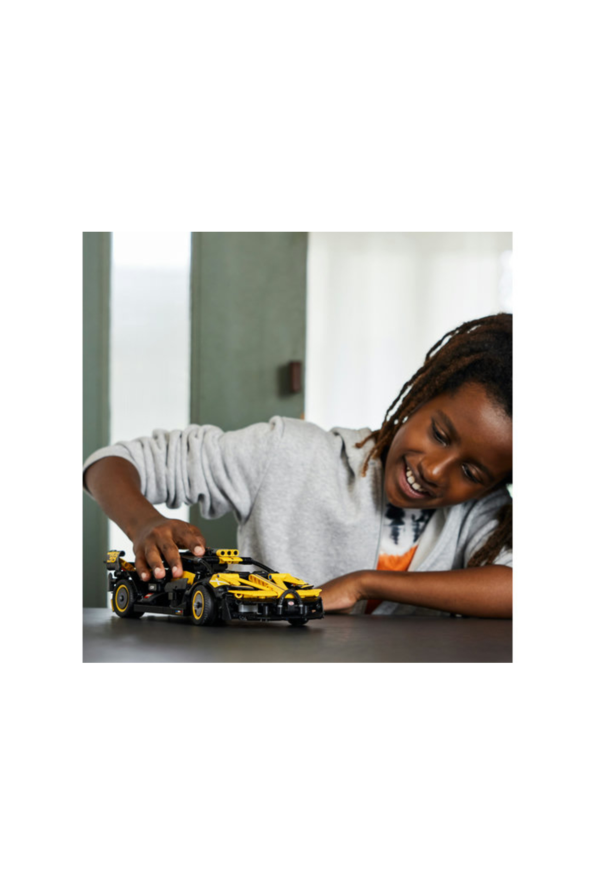 ® مجموعه ساختنی ماشین اسباب‌بازی مدل تکنیک بوگاتی بولیْد 42151 برای کودکان بالای ۹ سال (۹۰۵ قطعه)