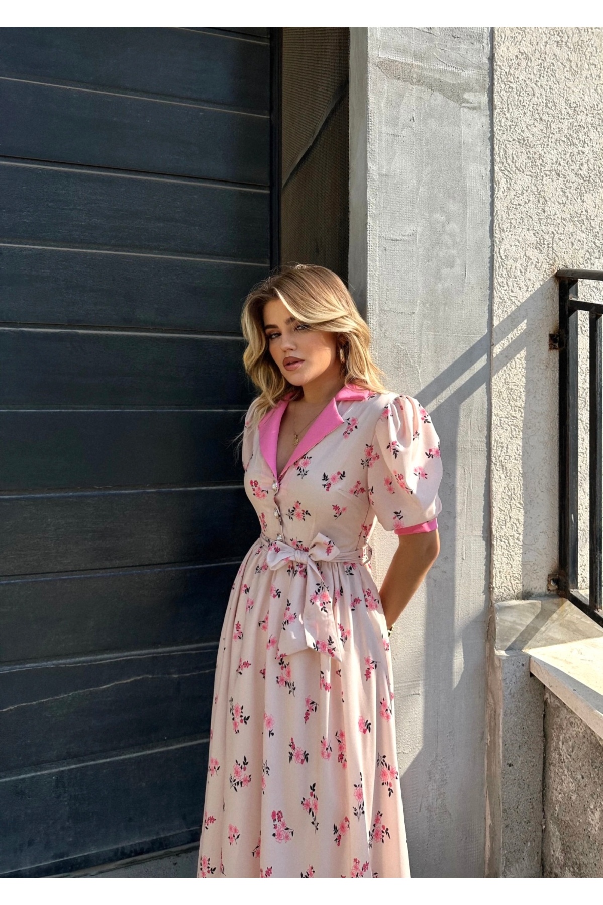 Afiş Butik Pink Floral Print Belted Balloon Sleeve Dress