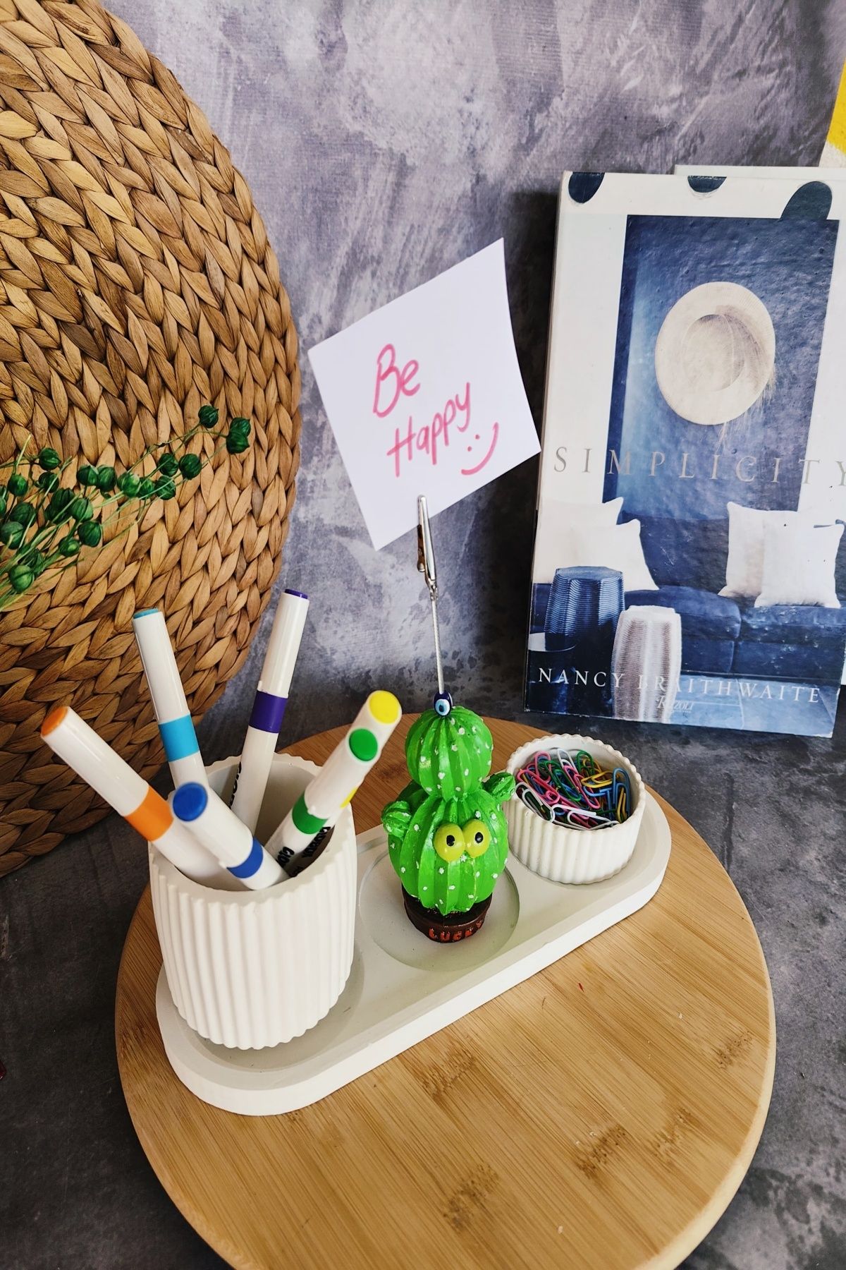 puridadesign-Decorative Cute Lucky Cactus Notepad and Pen Holder Set, 4-Piece Desktop Organizer 3