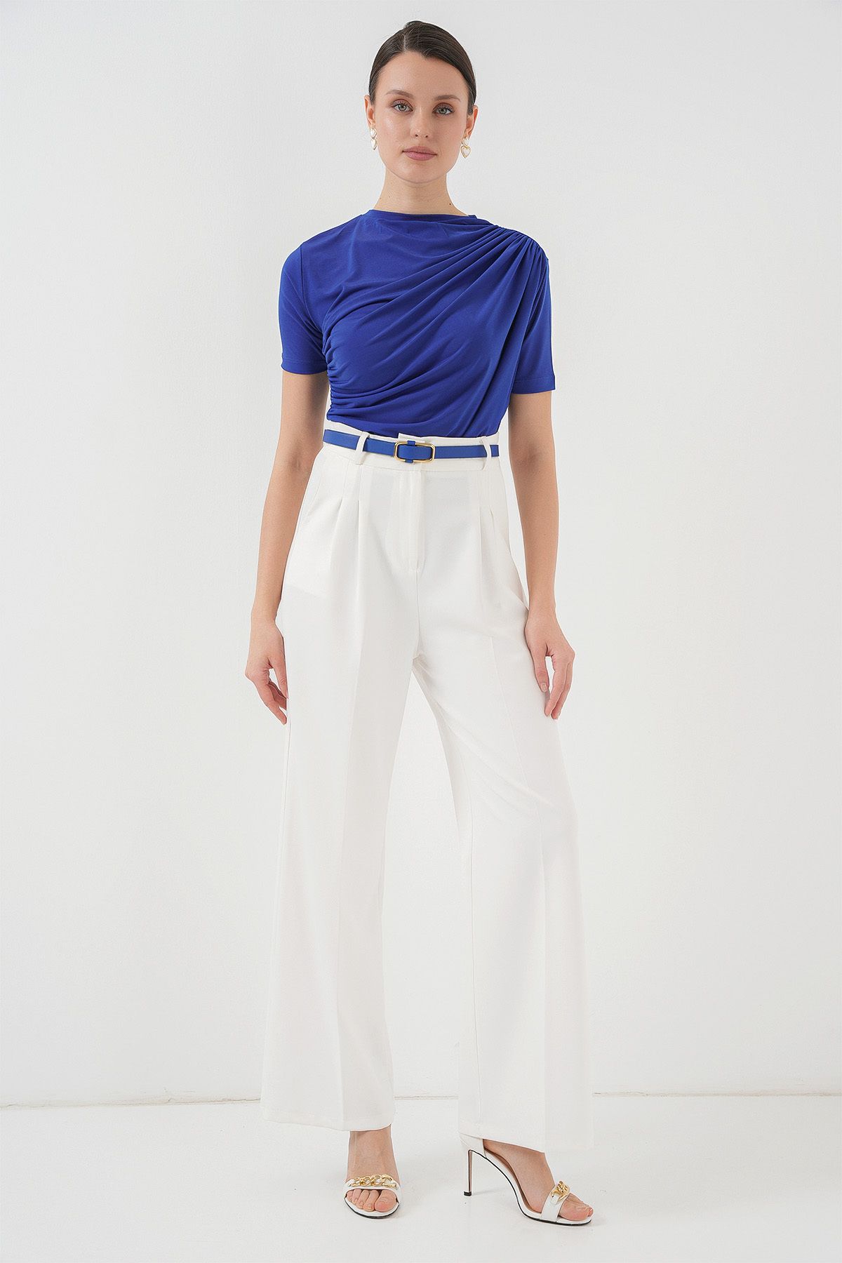 complete the look image