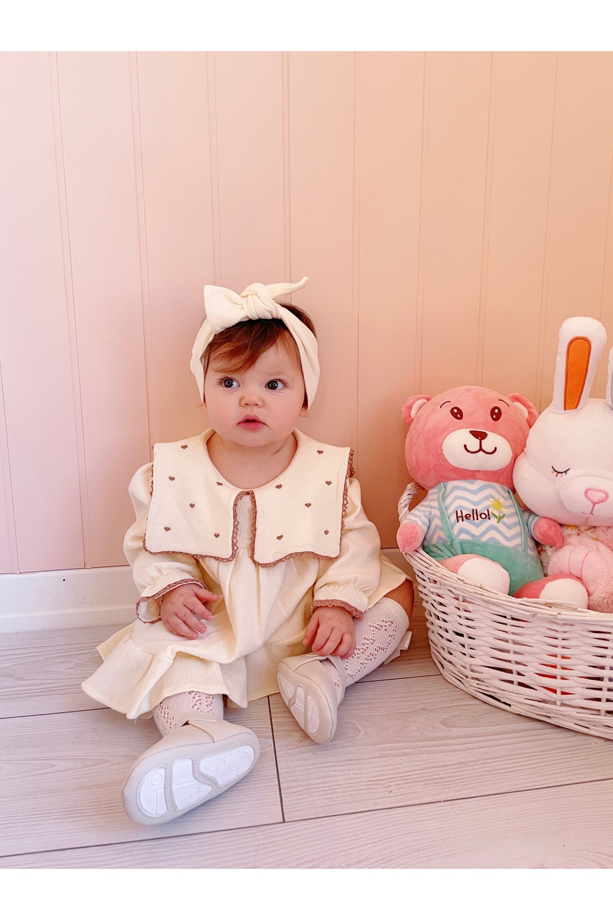 Jammybaby Maita Elbise Kalp Nakışlı Kare Mendil Yakalı %100 Pamuk Waffle Dantelli Bandanalı Kız Bebek Takım fotoğrafı 6 (önizleme)