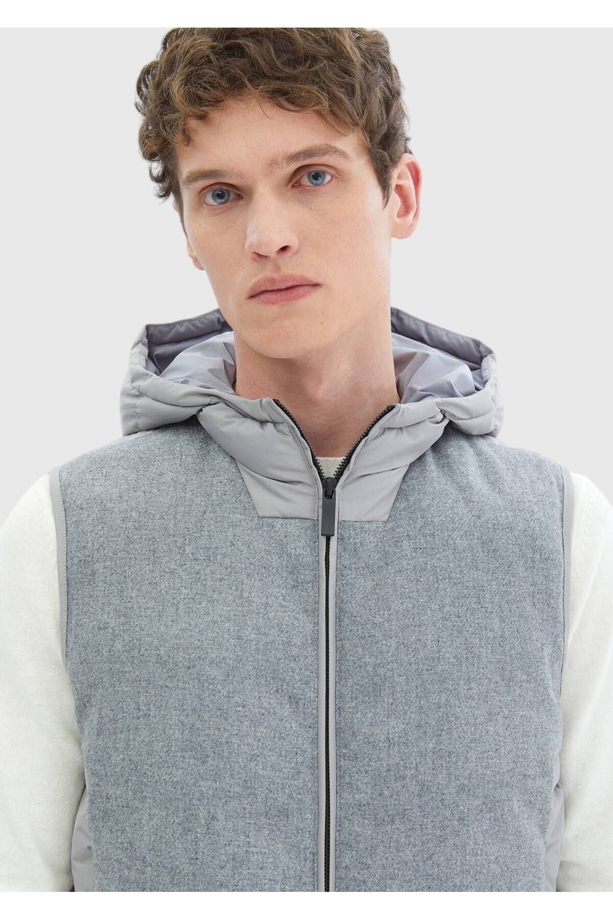 Ramsey-Gray Woven Sports Vest 4