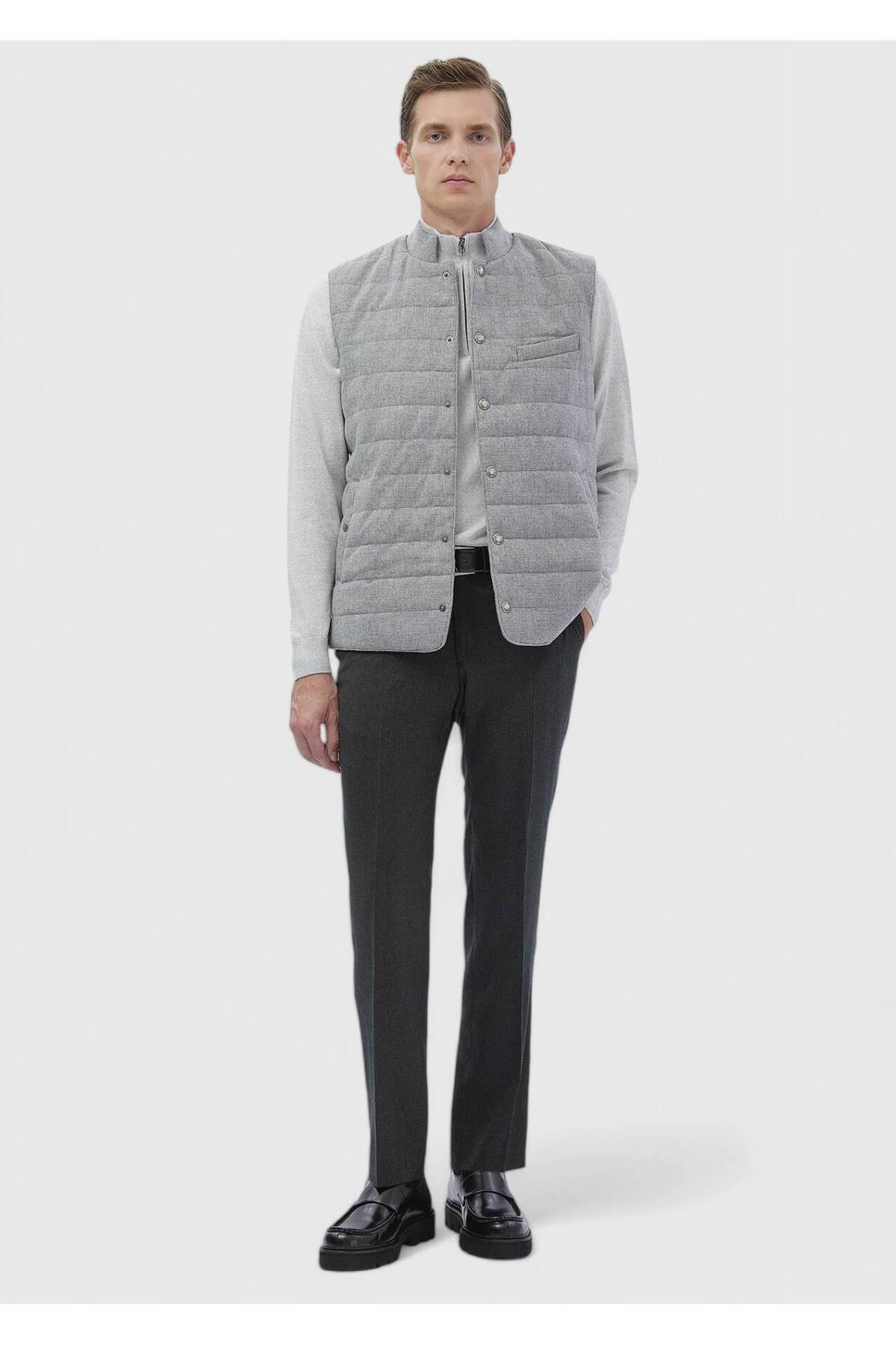 complete the look image
