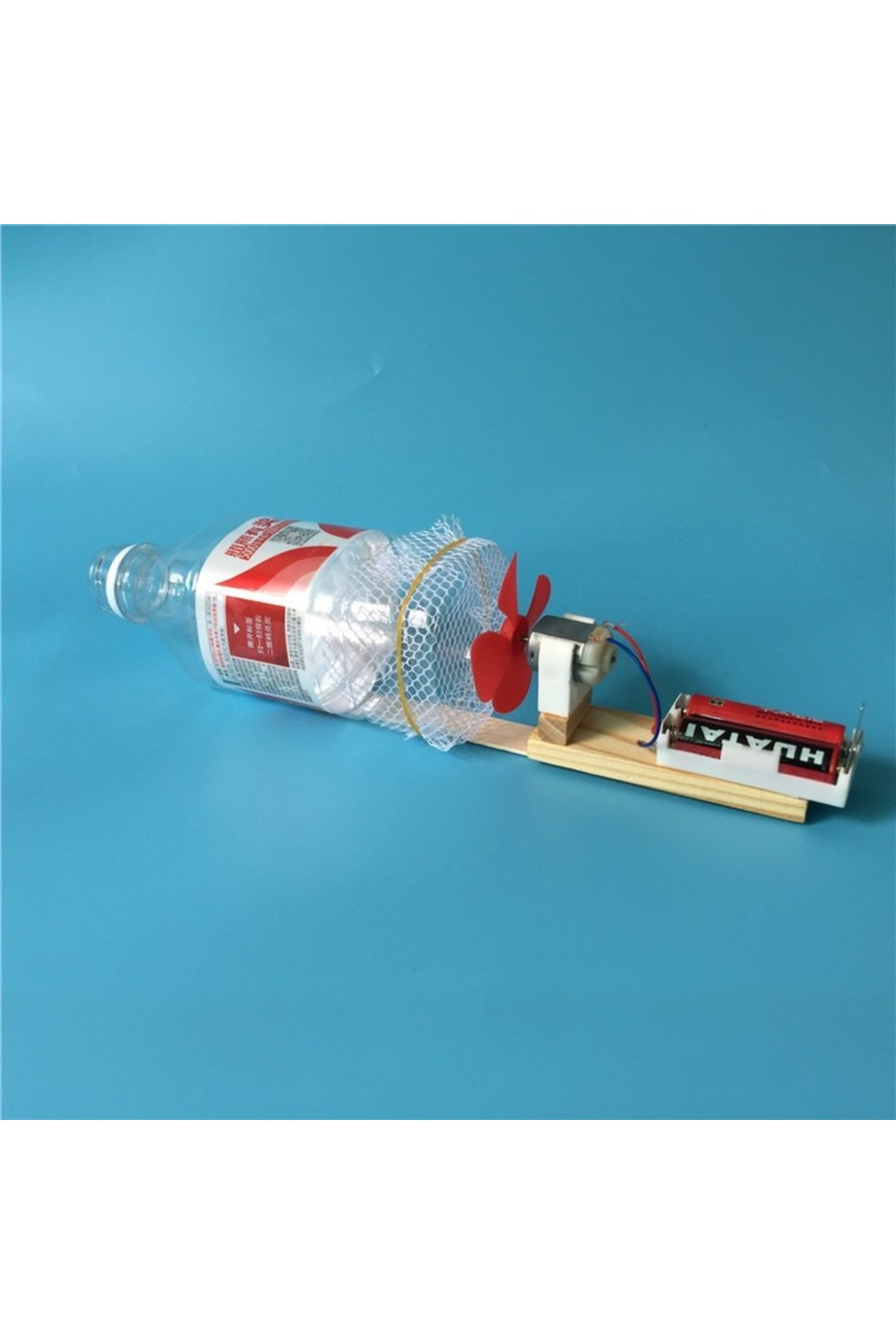 ابداع خلاقانهٔ DIY، جاروبرقی، آزمایش علمی، اسباب‌بازی، کودکان، دست‌ساز، خودساخته، مواد، فناوری…