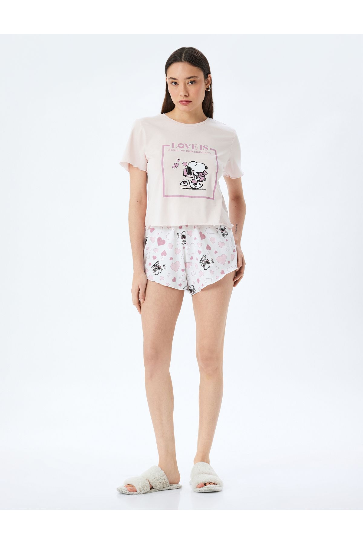 Koton Yeni Sezon Pamuklu Lisanslı Snoopy Baskılı Kısa Kollu Şortlu Pijama Takımı