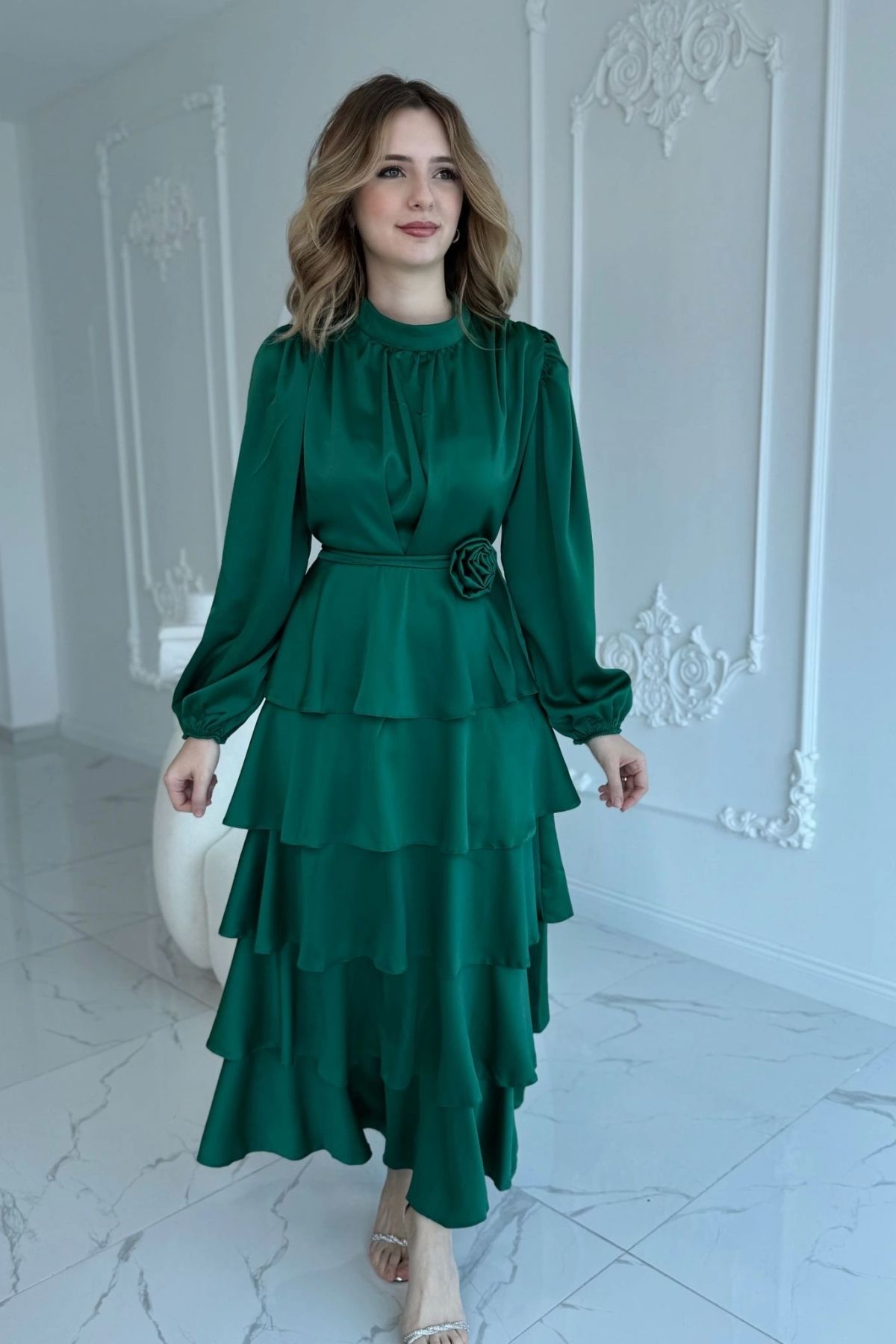 HELİS BUTİK-Layered Emerald Rose Belt Detailed Satin Dress 3