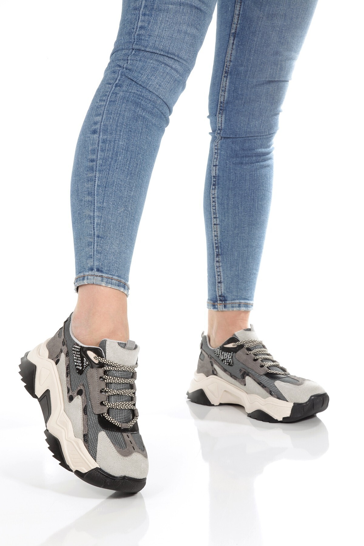 Modabuymus-Leo Gray Leopard Sneaker Casual Women's Sneakers 4
