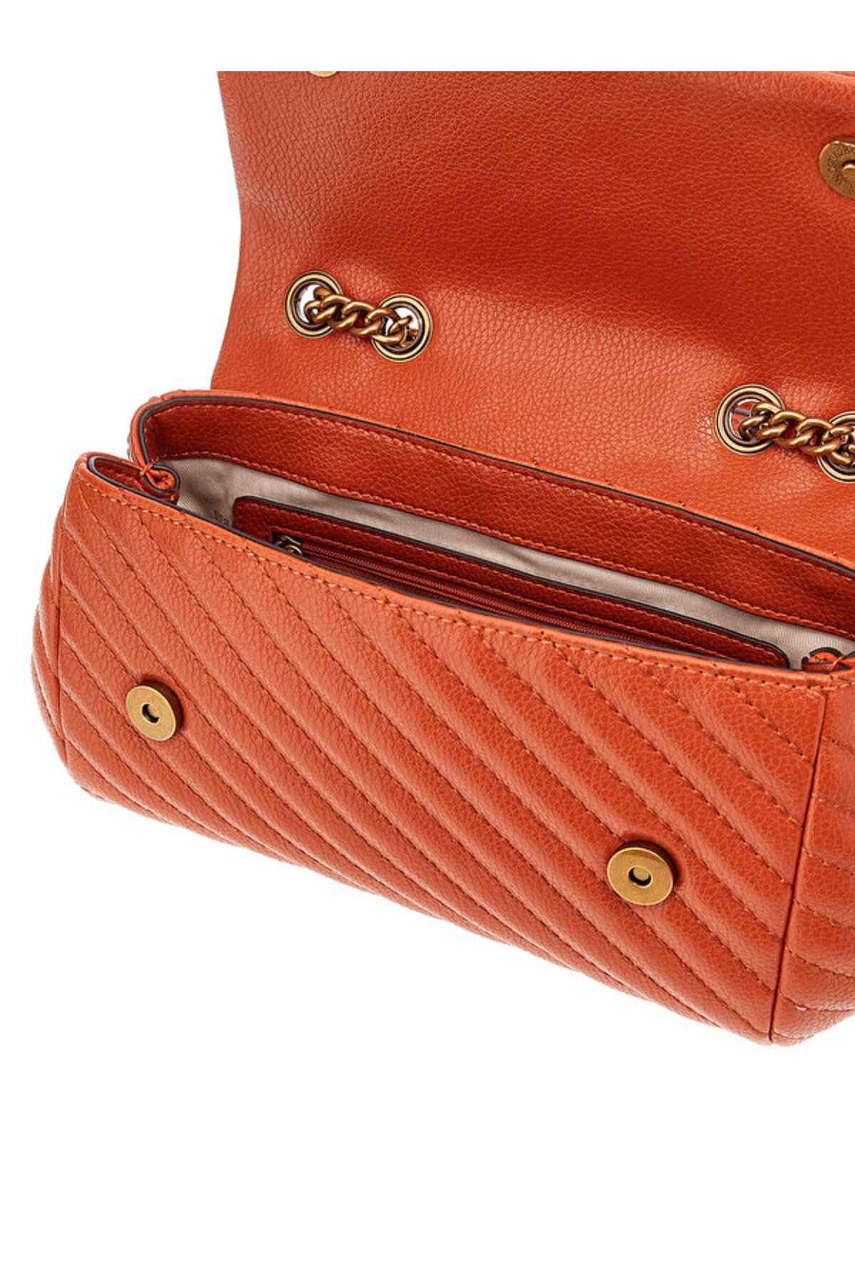 Guess-Dámská taška přes rameno Sela – stylový a pohodlný design 3