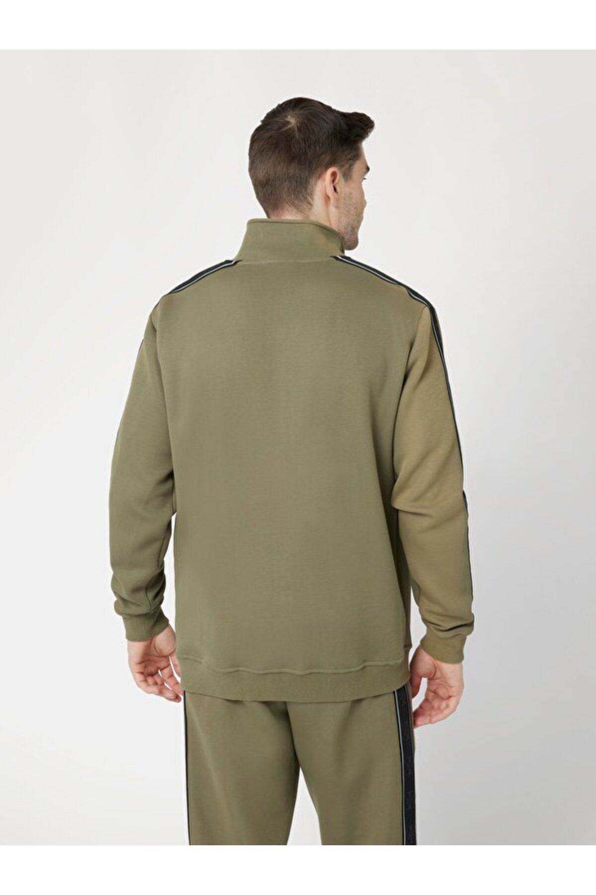 Guess-Sweatshirt - Relaxed Fit and Stylish Design 3
