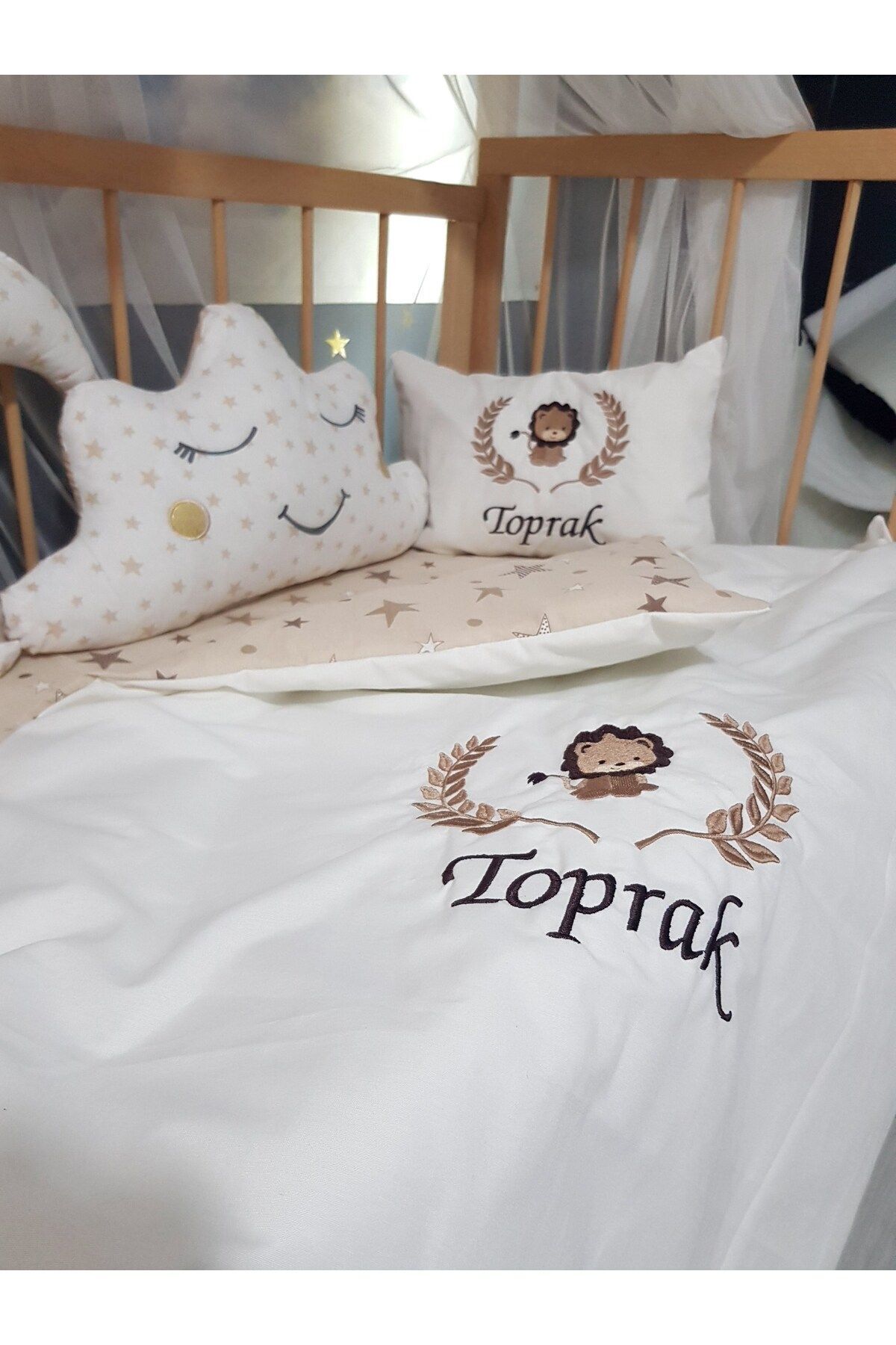 Baby Clime 60x120 Nakışlı Bebek Uyku Seti Isimli - Lüks Cibinlik Ve Aparat - Aslan Başak Motifi fotoğrafı 7 (önizleme)