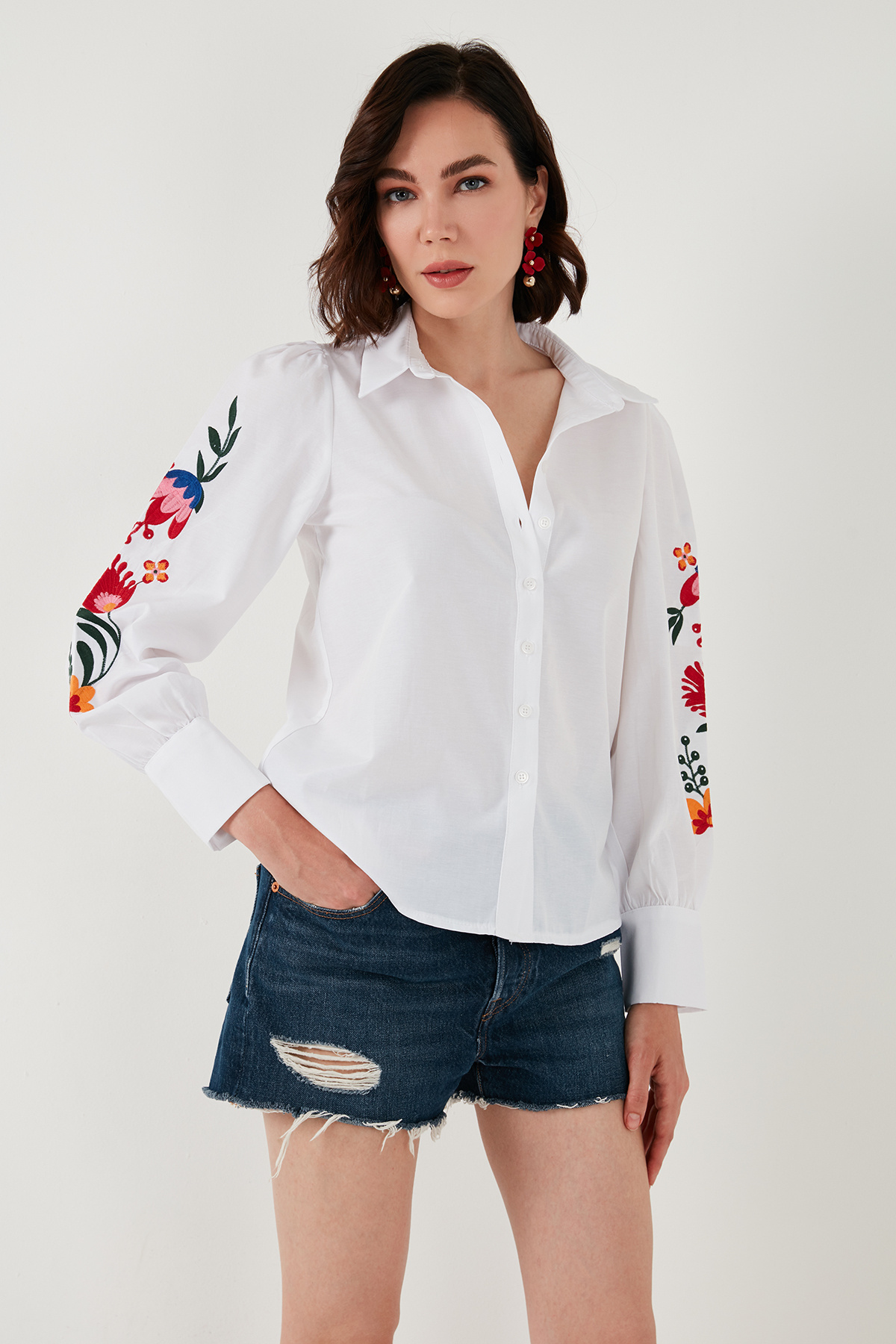 Lela-Cămașă din bumbac cu mâneci cu bule de aer, cu croială normală, cu broderie florală CAMISA 611GO003 5
