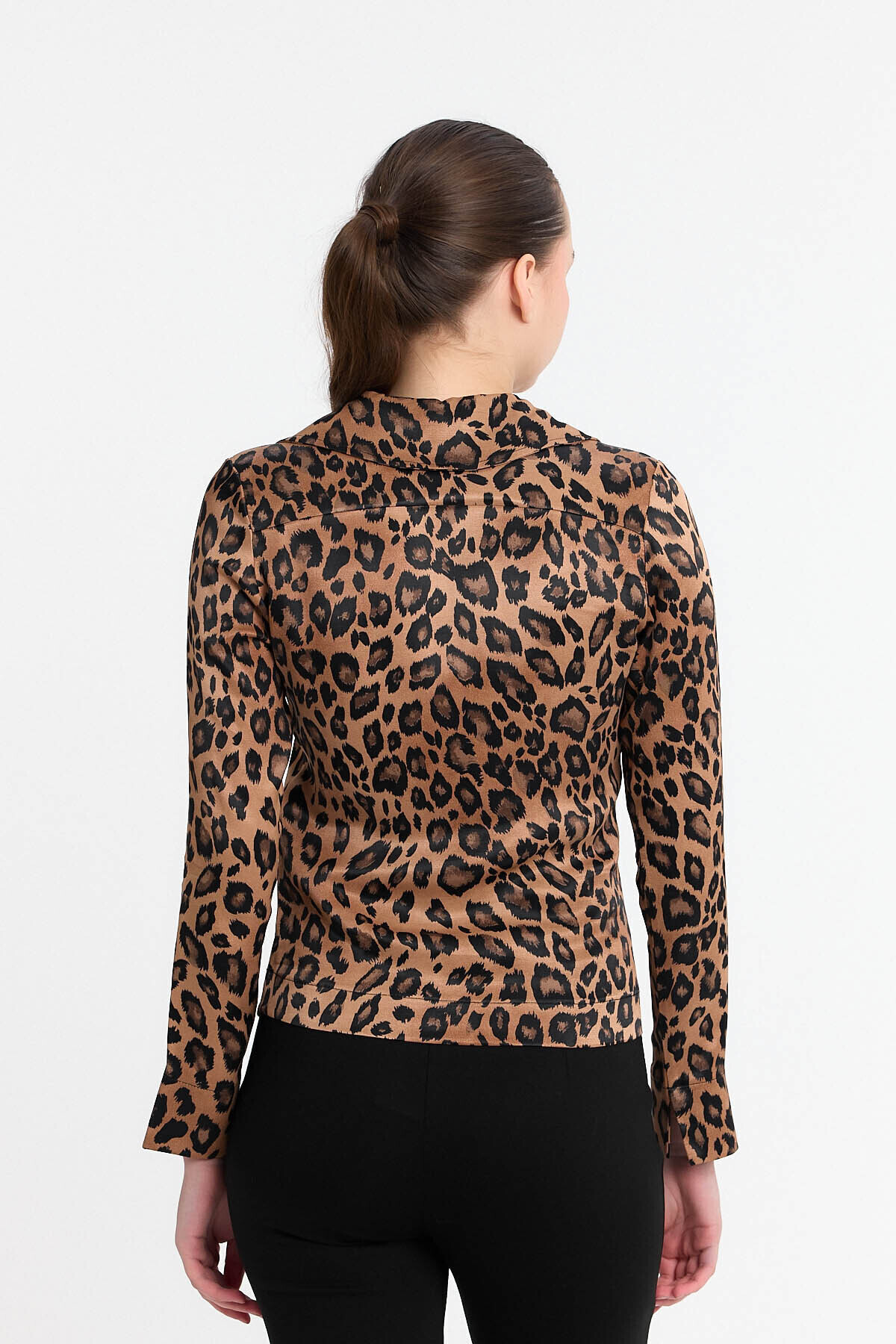 Laranor-Leopard Pattern Satin Shirt Day - Night Chic 25L8021 8