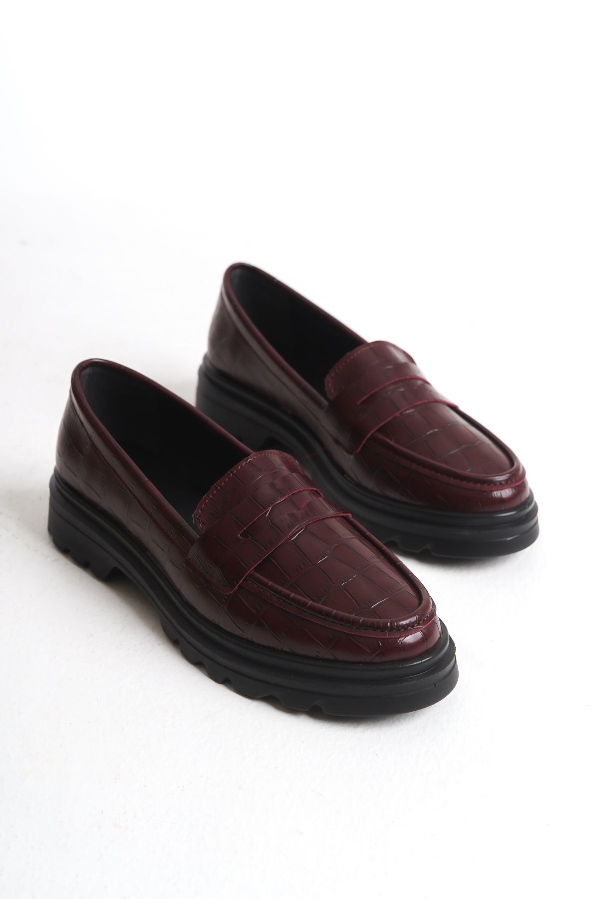 Shoesers Kadın Krokodil Tasarım Sade ve Şık Casual Oxford, Hafif ve Kalın Tabanlı Günlük Loafer Ayakkabı