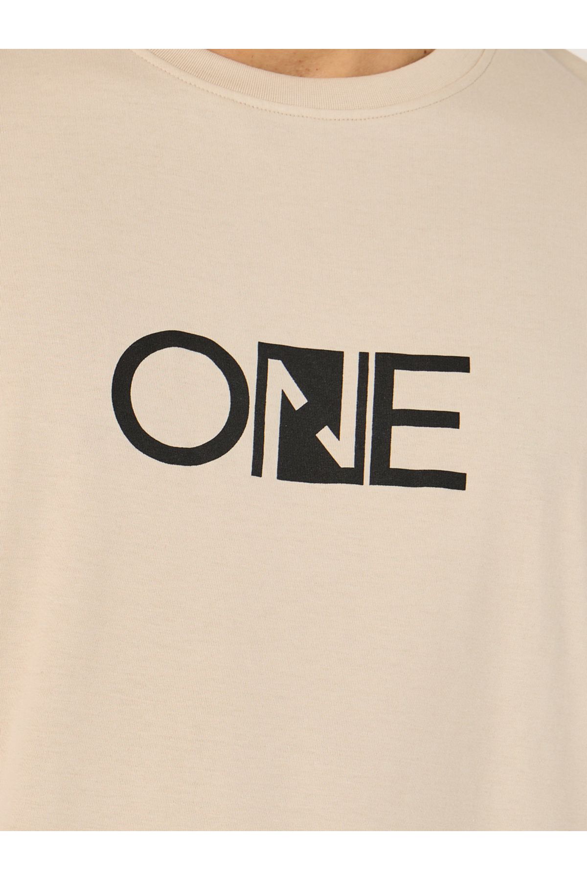 Styli-Minimal Print Oversized Cotton Rich T-Shirt 3