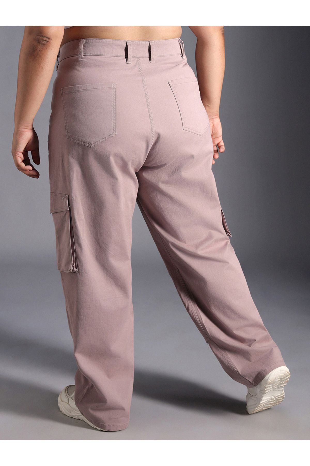 High Star By Styli-Plus Size High Rise Straight Leg Cargo Pants 3