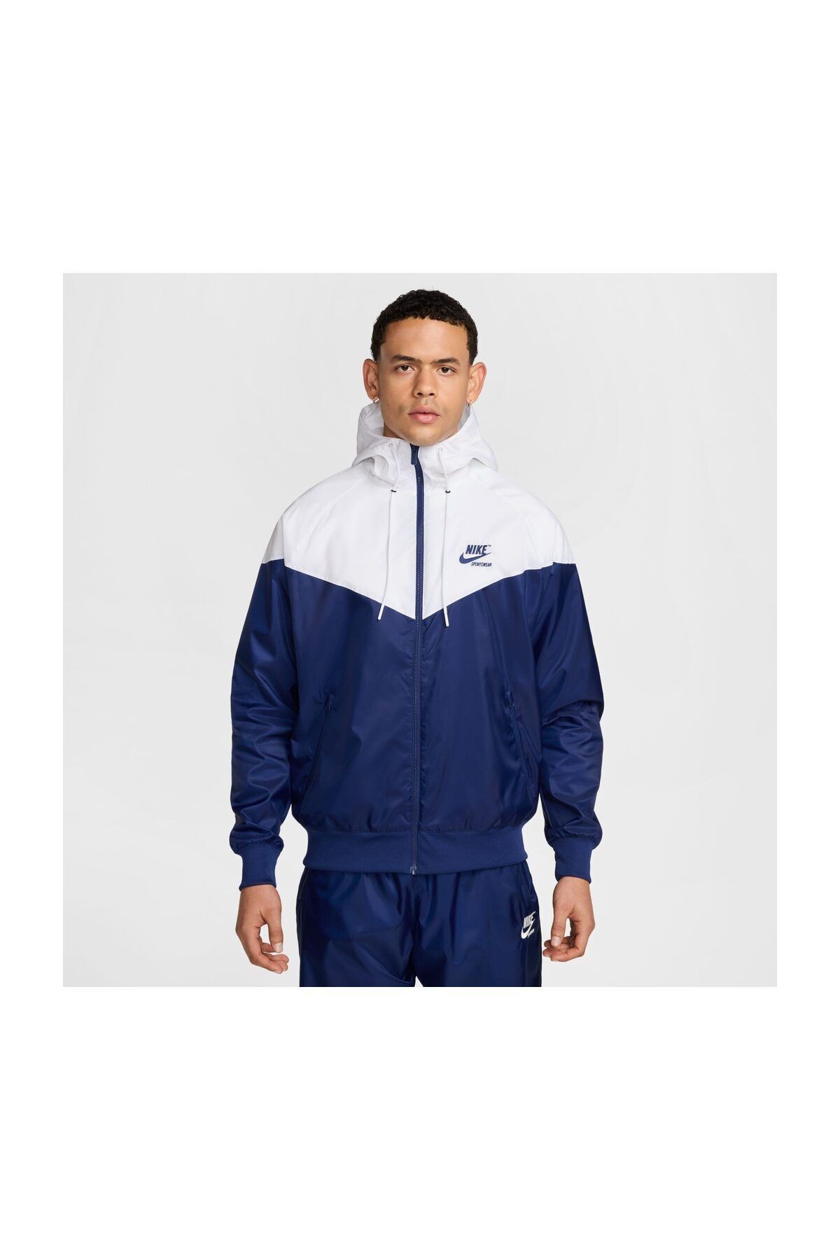 Nike-M NK WVN WR LND GFX JKT 1