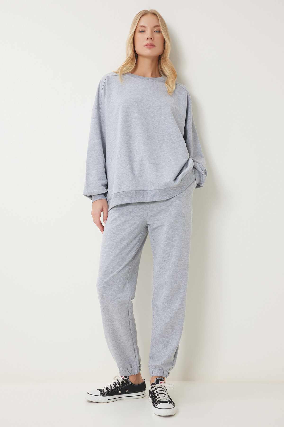 Happiness İstanbul Kadın Gri Melanj Bisiklet Yaka Oversize Örme Eşofman Takımı FN03456