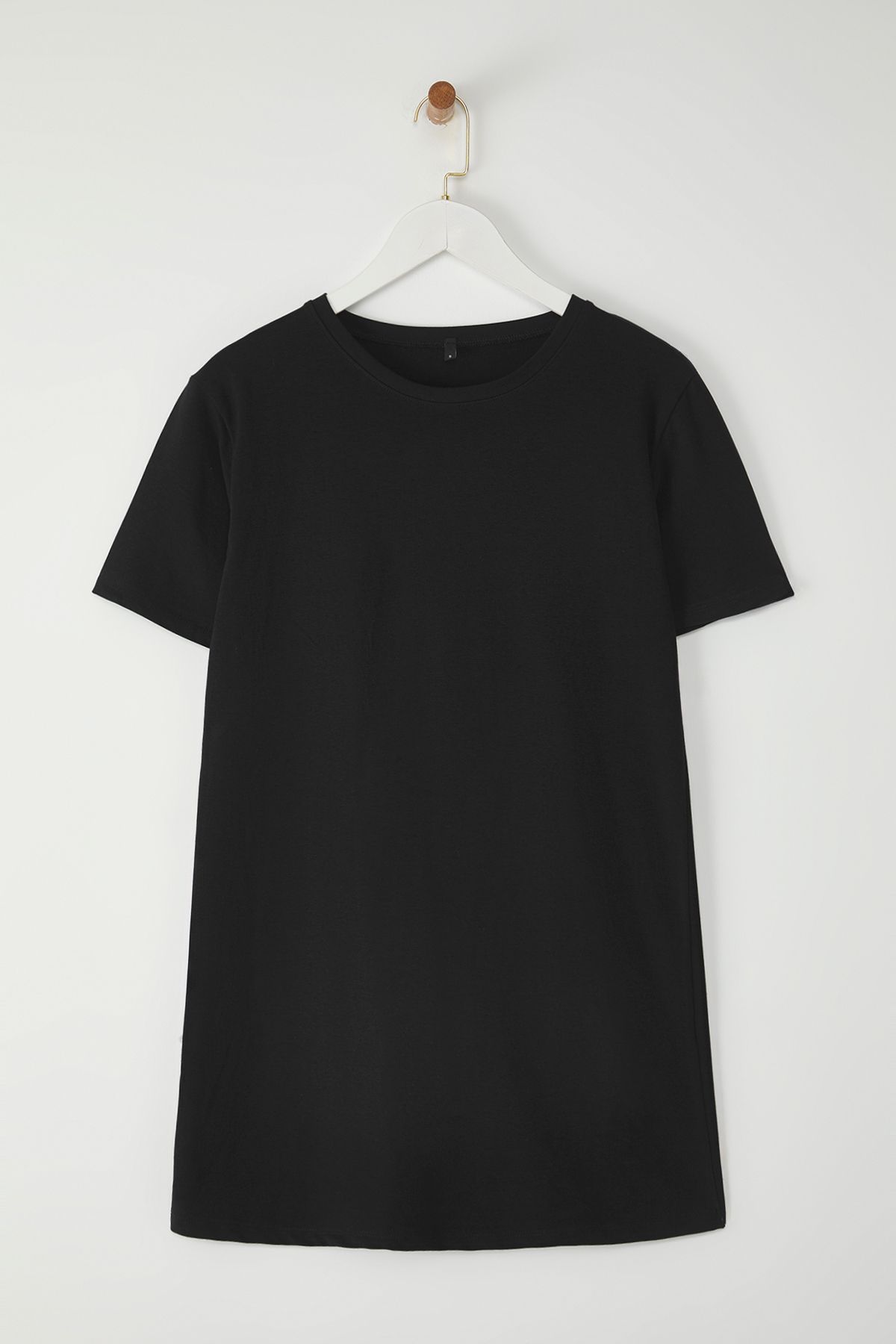 Edit by Trendyol-Schwarzes Mini-Strick-T-Shirt mit kurzen Ärmeln und Rundhalsausschnitt TEDSS25EL00008 1
