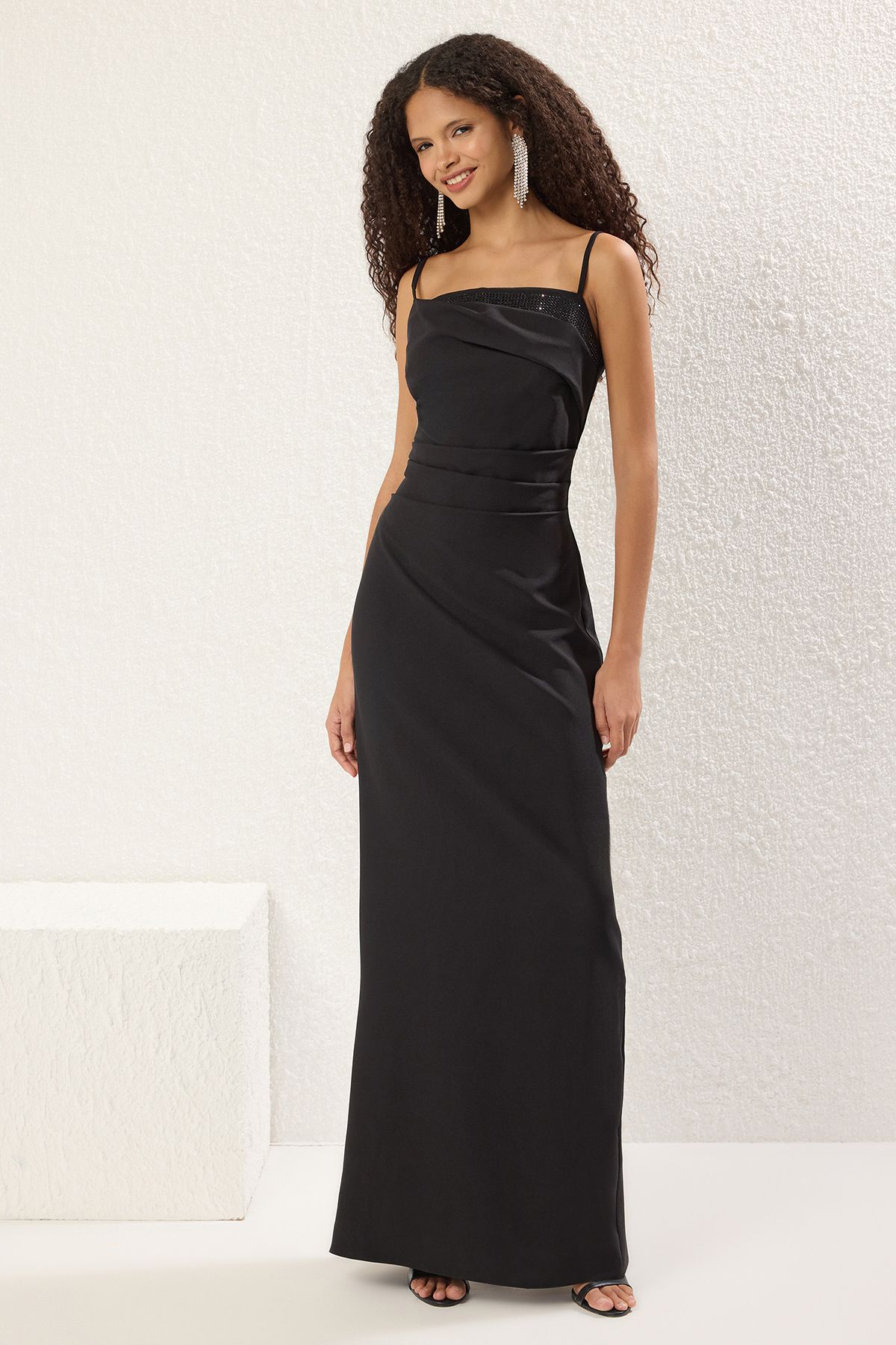 Trendyol Collection Czarna, Tkana, Długa, Elegancka Sukienka Wieczorowa Na Zakończenie Szkoły Z Nadrukiem Kamiennym Kobieta - 40