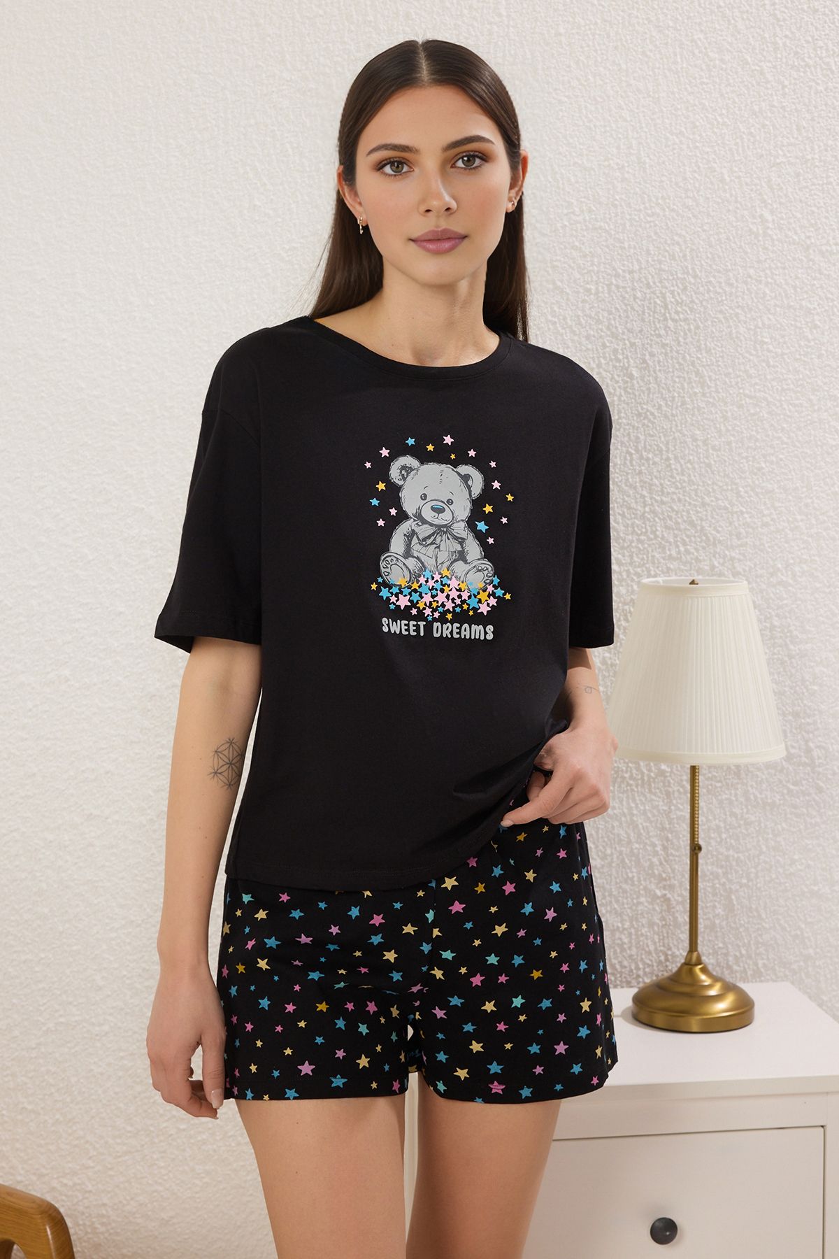 Trendyol Collection Czarno-wielokolorowy, 100% Bawełniany, Dzianinowy Komplet Piżamowy Z Nadrukiem Misia I Gwiazdek Kobieta - M