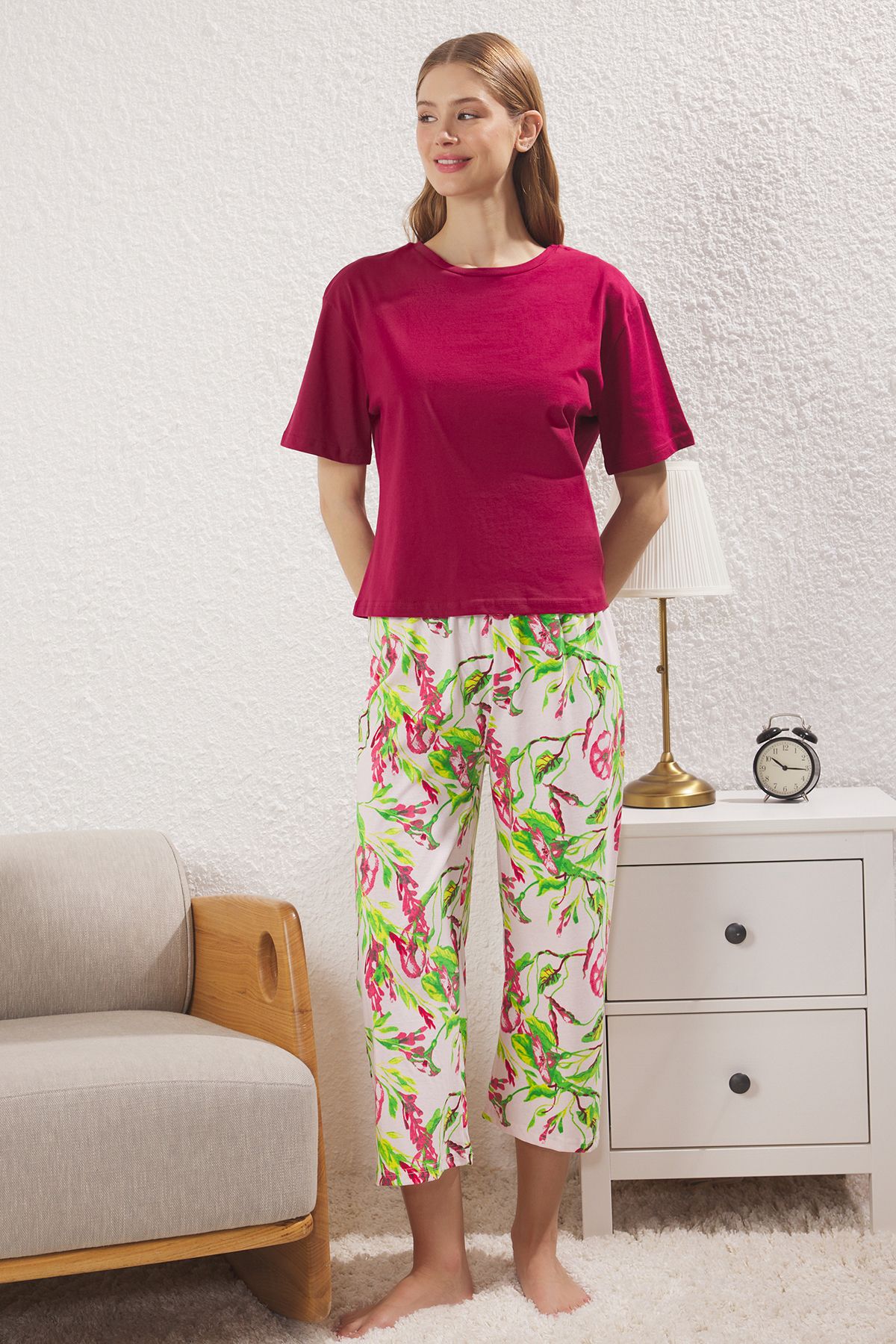 Trendyolmilla Yeşil Çiçekli Kapri Örme Pijama Takımı