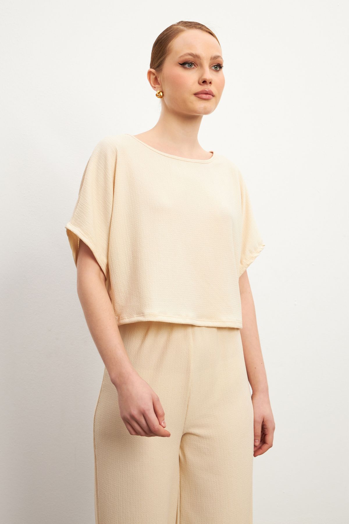 MODAGEN-Women's Beige Short Sleeve Crinkle Pants Set 2