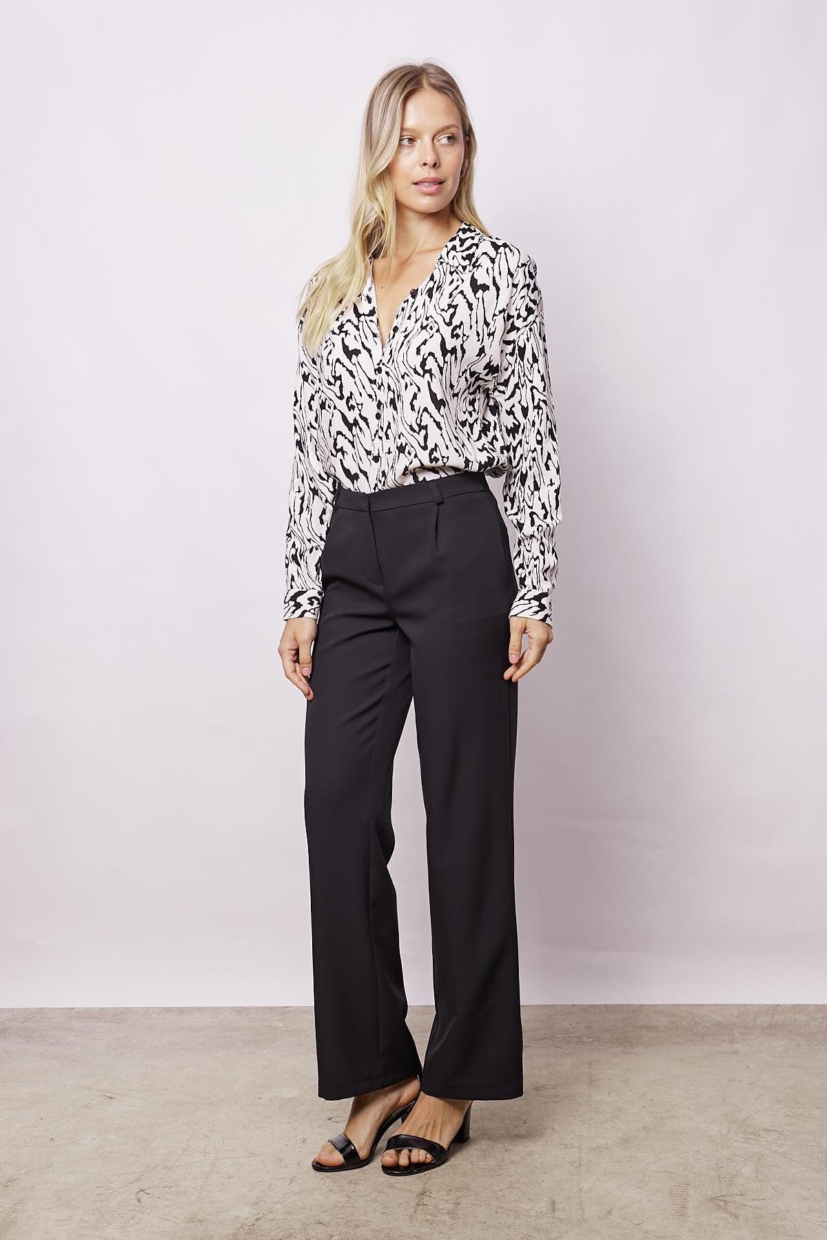 complete the look image
