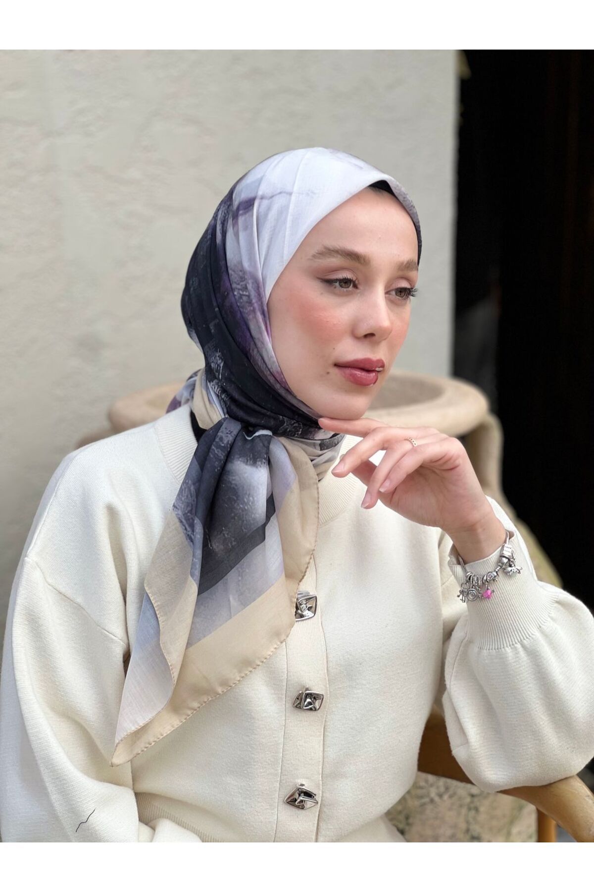 Modakaşmir-110 cm Abstract Pattern Scarf 1