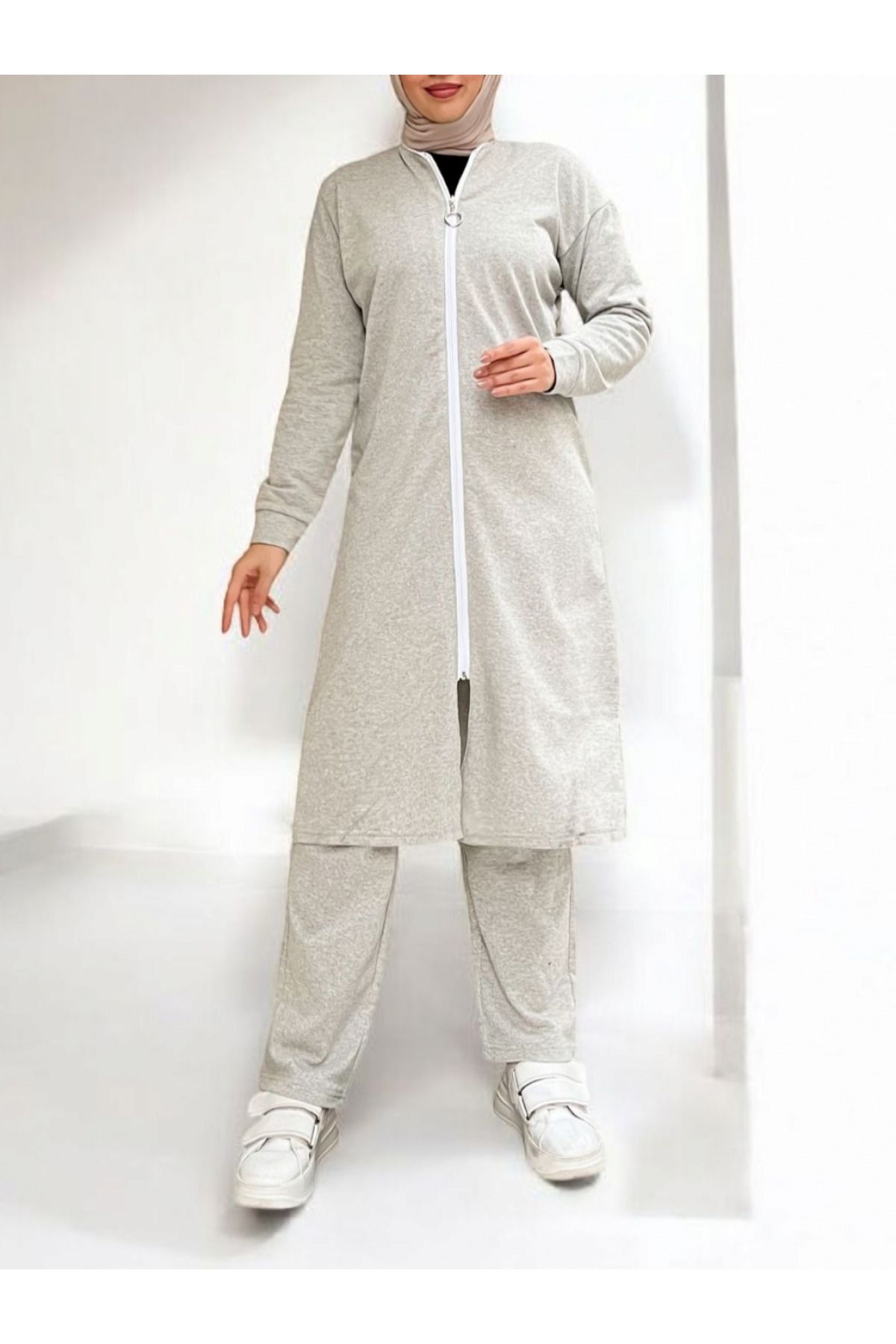 Modamorfo-Two Thread Combed Cotton Suit with Piping Collar and Zipper - Light Gray 2