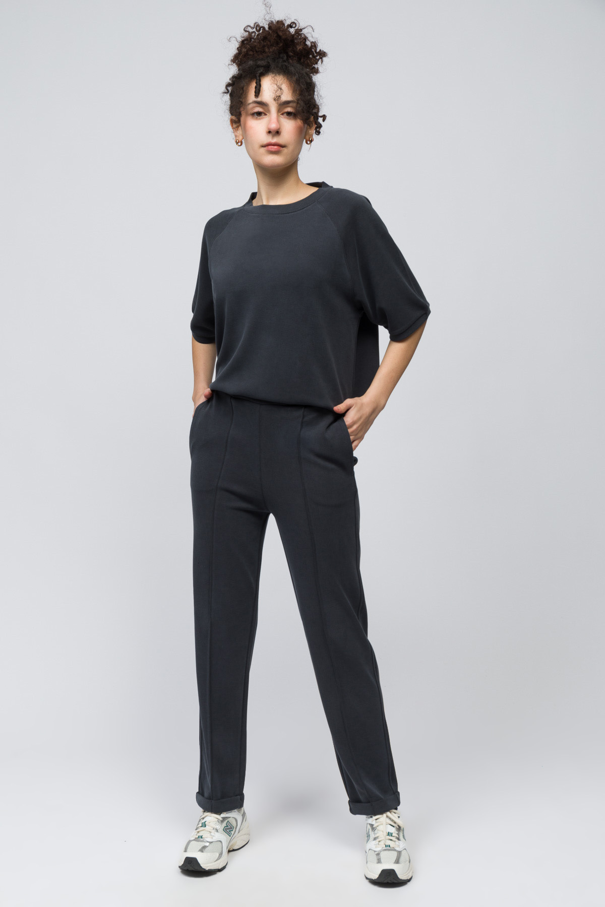 麻*乃様 KUSIKOHC Black Cut-Out Trousers 30 Dexia Huesca - Önü Nervür Detaylı Pike Modal Kumaş Dar Kalıp Havuç