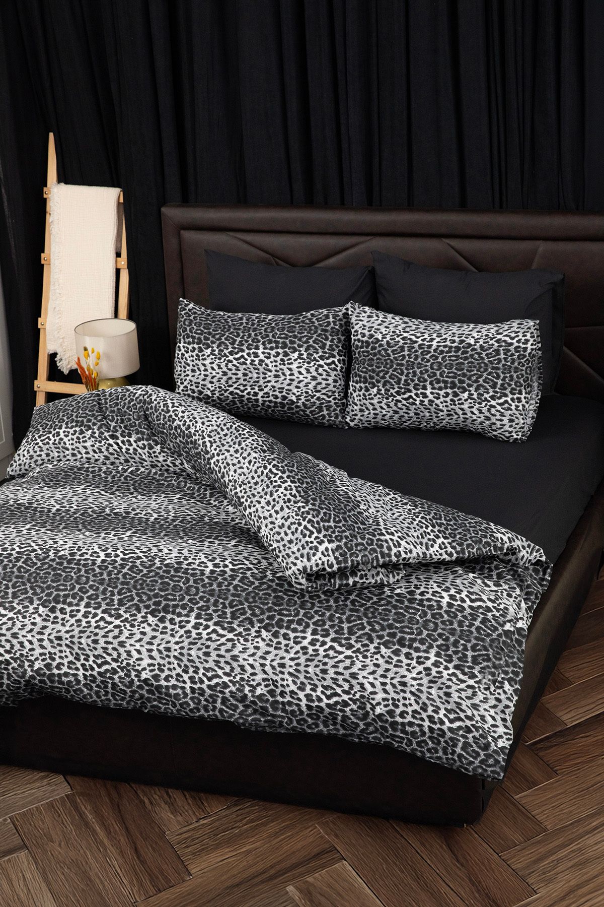 FAVORA-Black Leopard Patterned Double Duvet Cover Set with Elastic Sheets 4