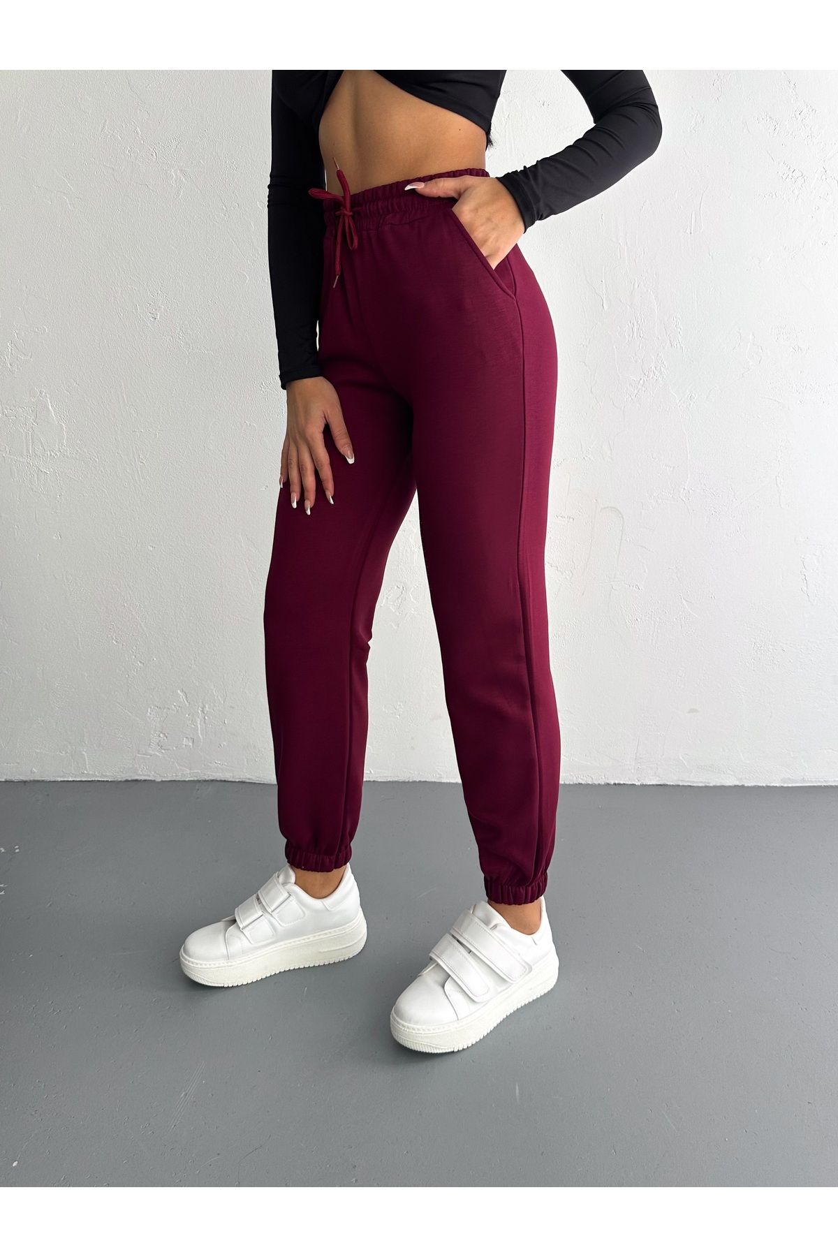 fiolin-Modal Fabric Soft Texture High Waist Basic Jogger Sweatpants 3