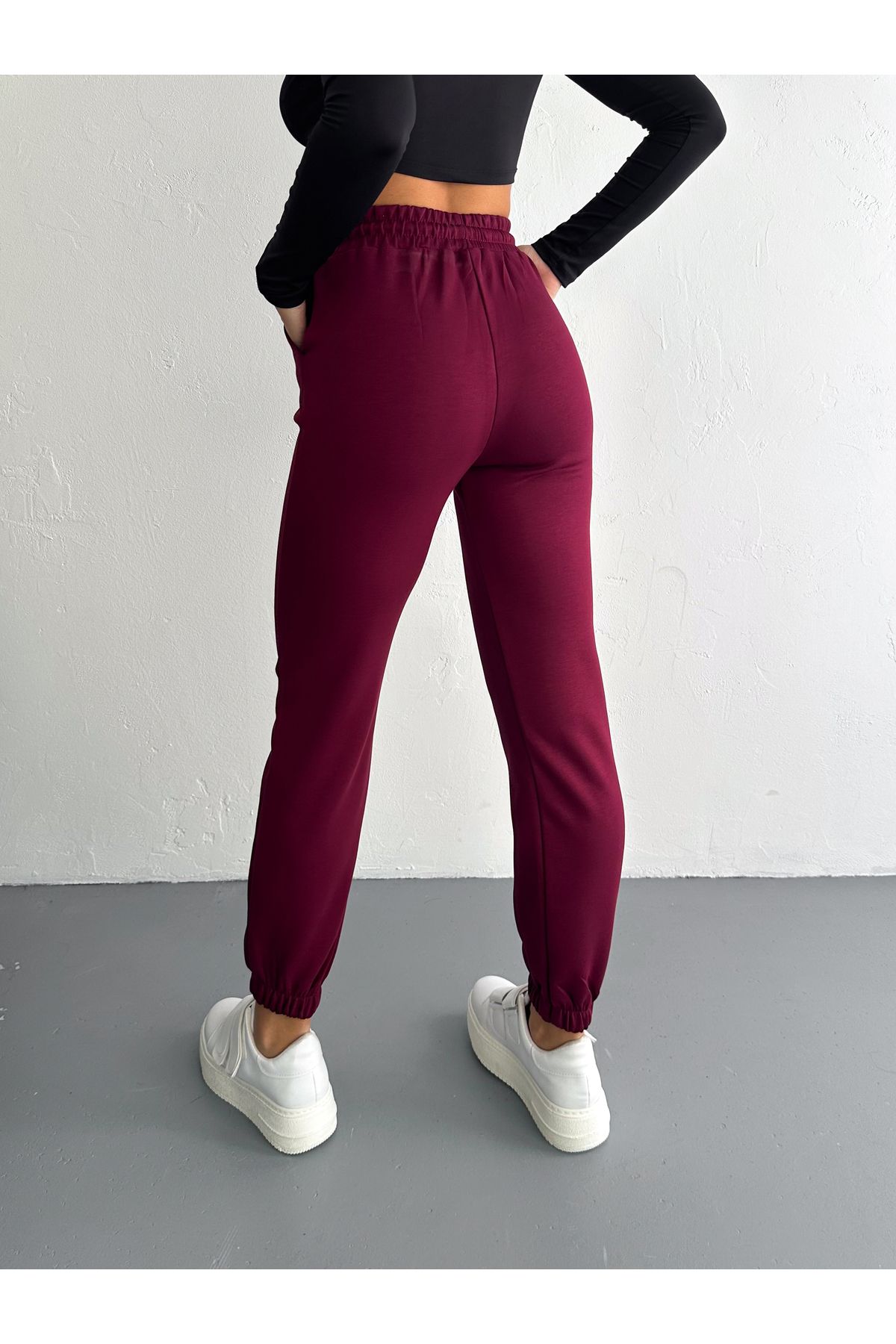 fiolin-Modal Fabric Soft Texture High Waist Basic Jogger Sweatpants 5