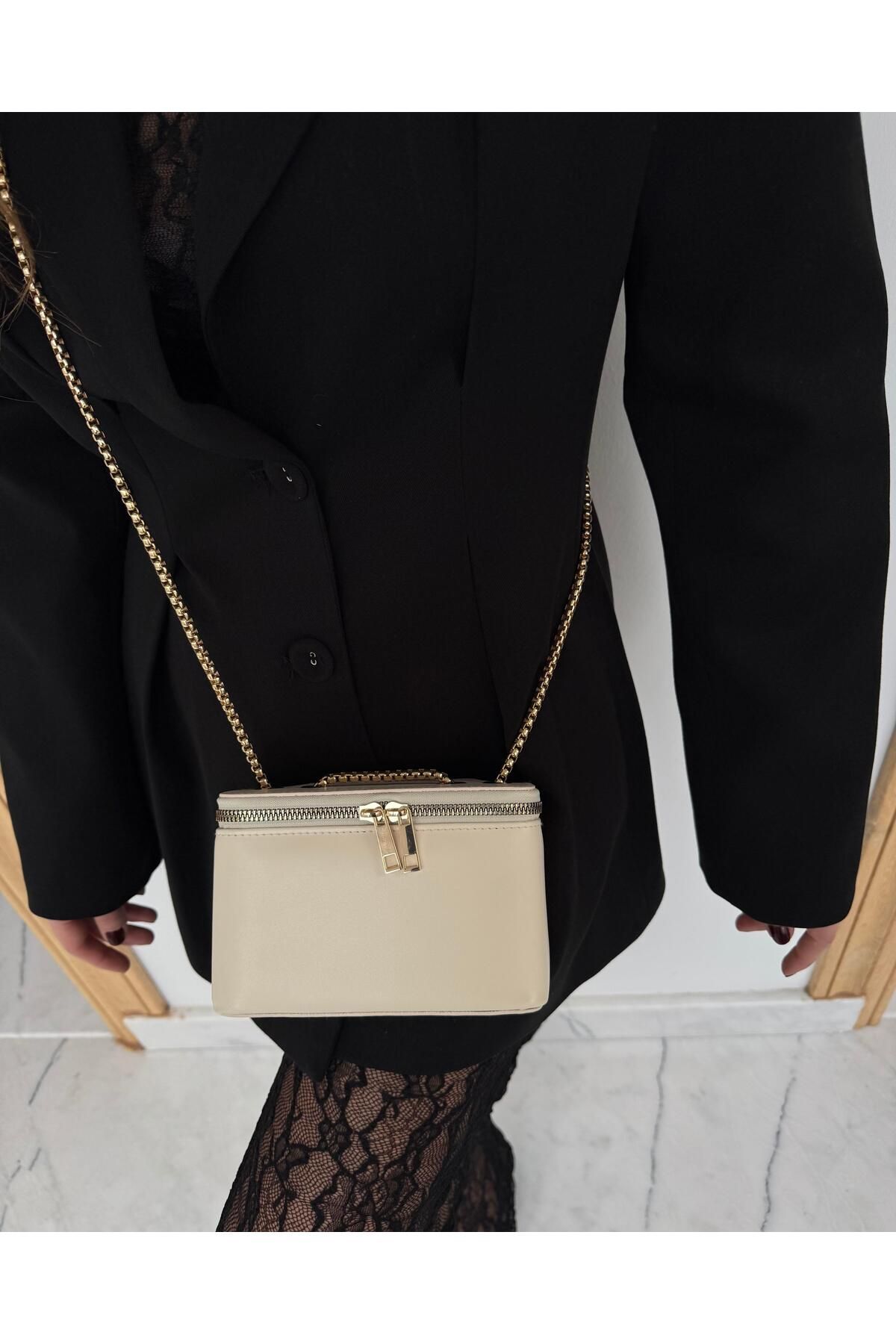 Tina İstanbul-Box Model Bag and Cream with Chain 6