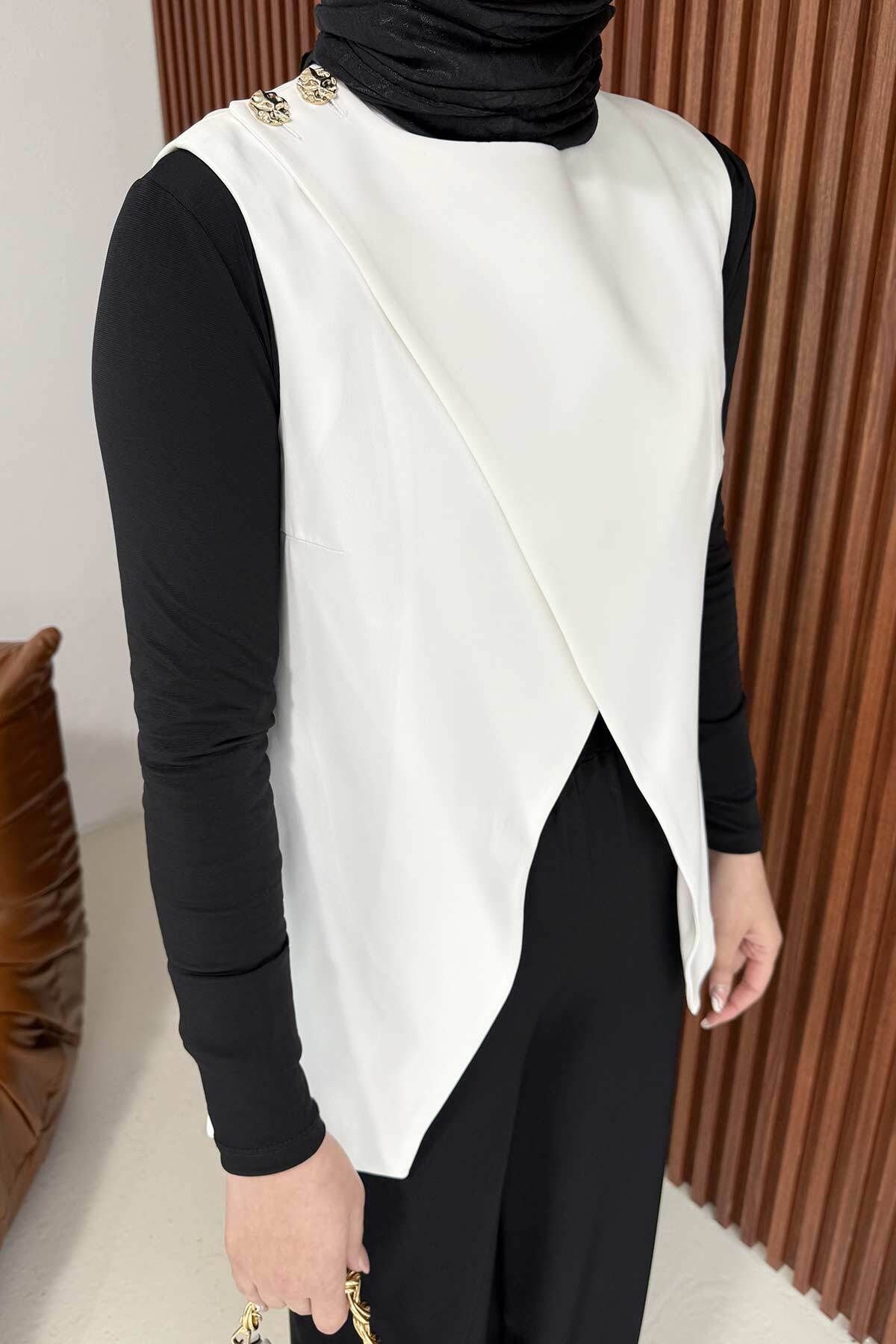 Melike Tatar-سترة كريب مفصلة بأزرار من EKRU 32-2302 3